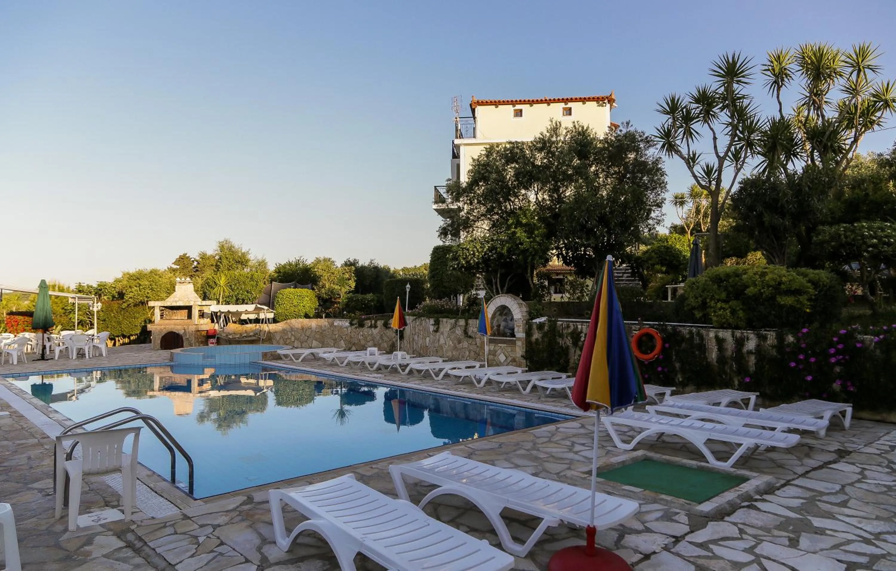 Swimming pool in Seaview Apartments Tsilivi