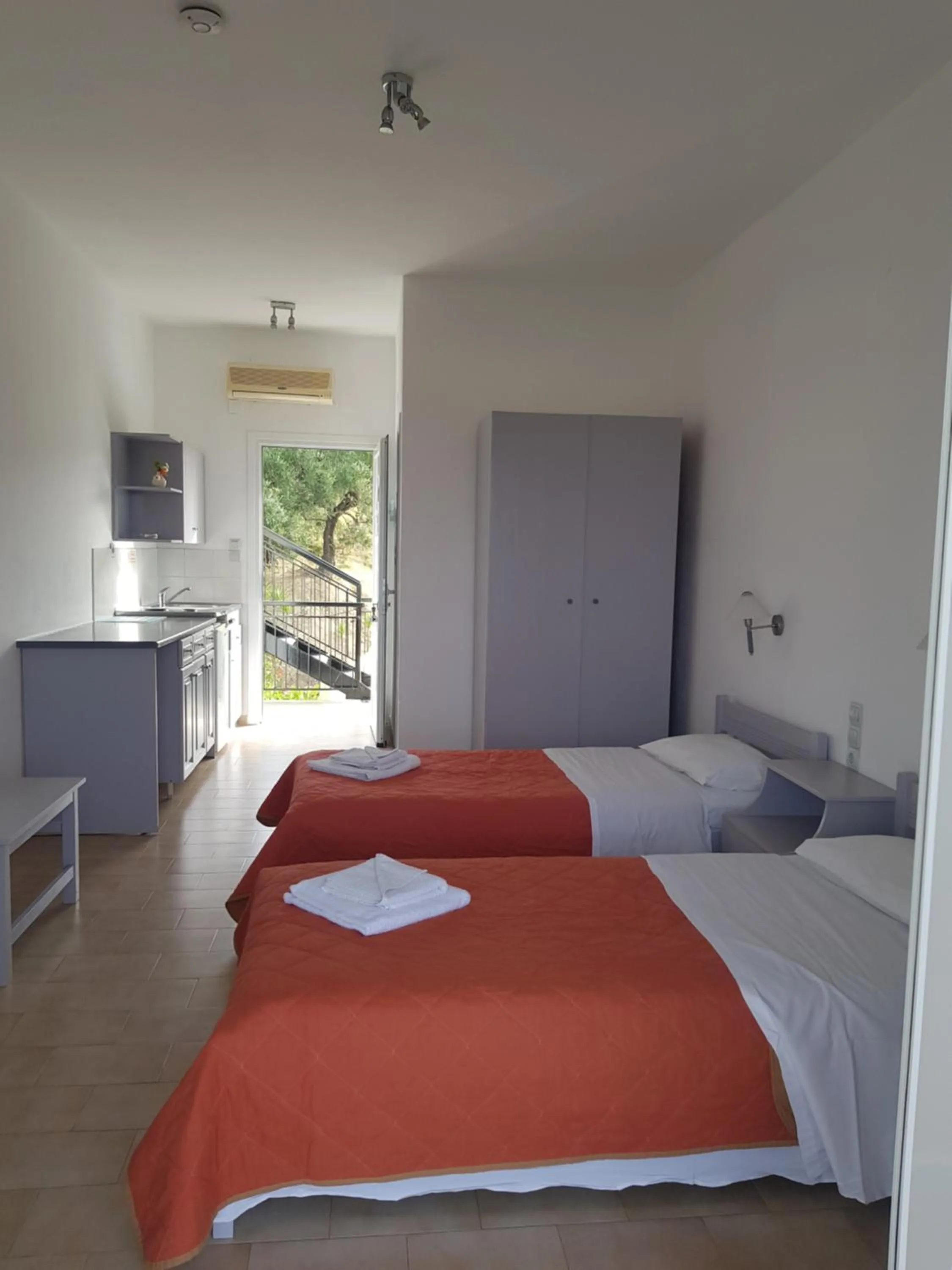 Seaview Apartments Tsilivi