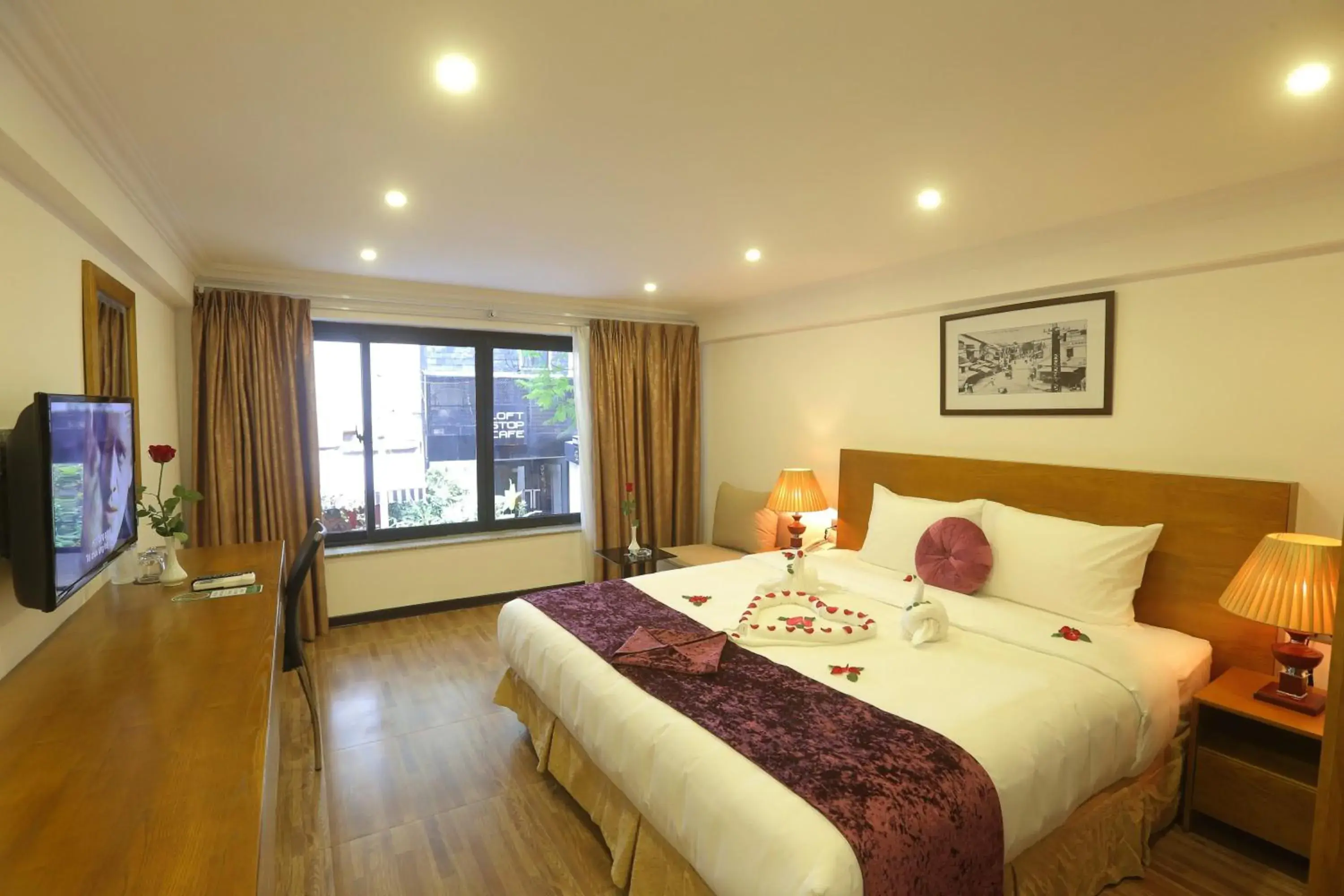 Double or Twin Room with View in Family Hanoi Hotel Double or Twin Room with View in Family Hanoi Hotel