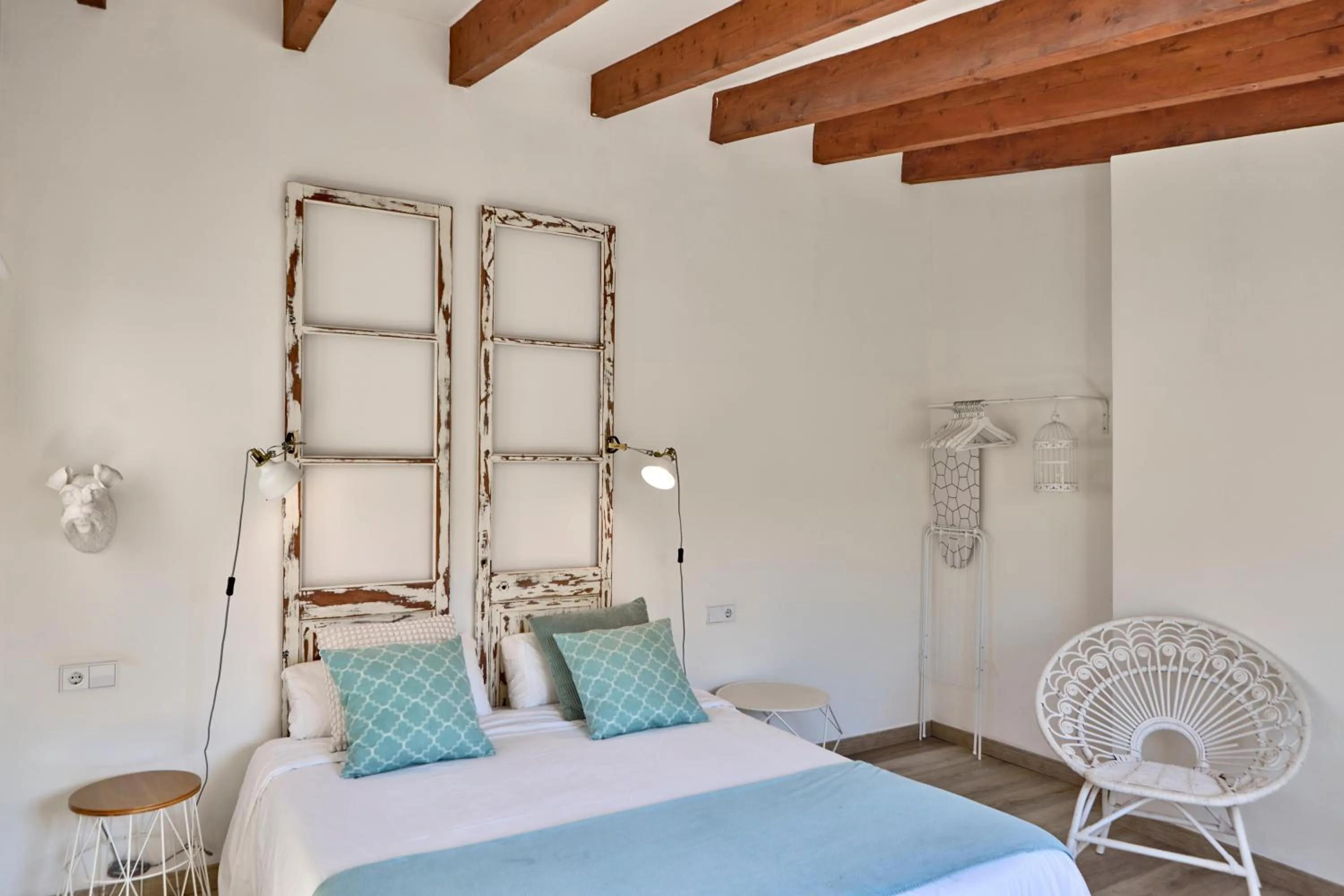 Bedroom, Bed in Can Savella - Turismo de Interior