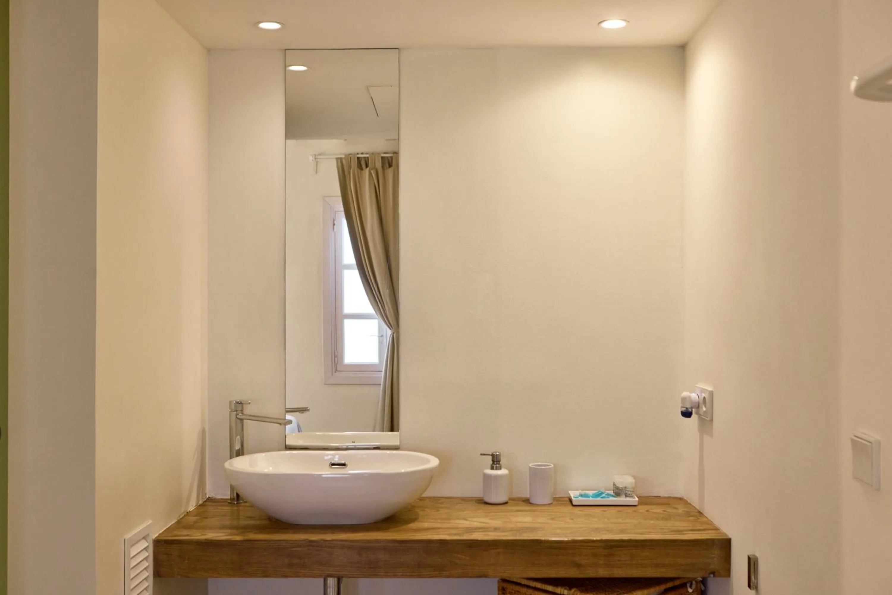 Bathroom in Can Savella - Turismo de Interior