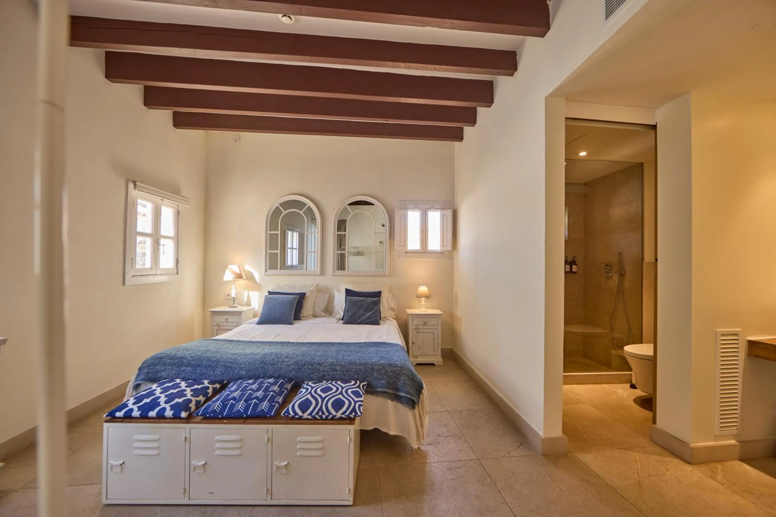 Bedroom, Bed in Can Savella - Turismo de Interior