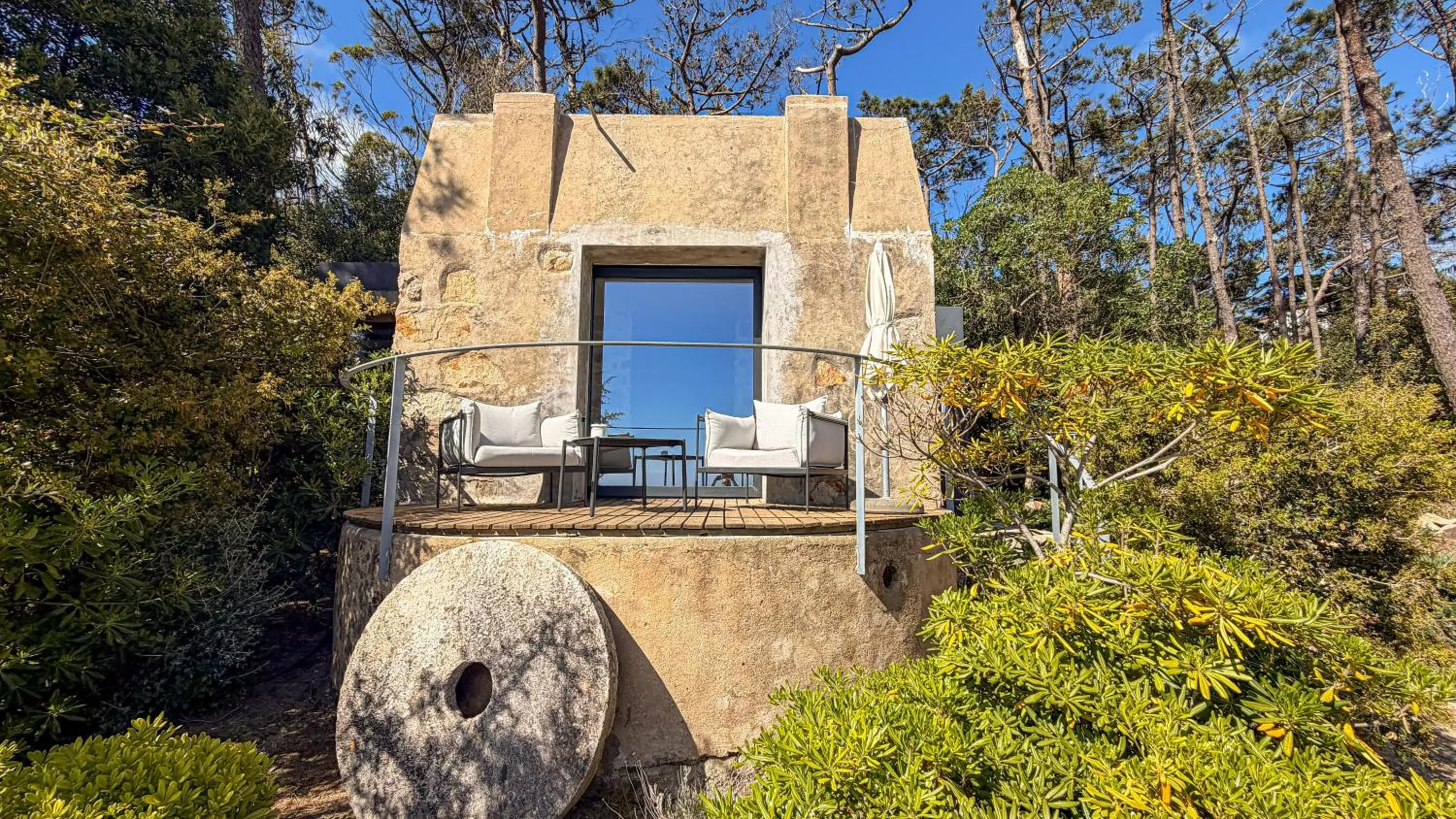 Superior Suite with Sea View in Quinta Vale da Roca