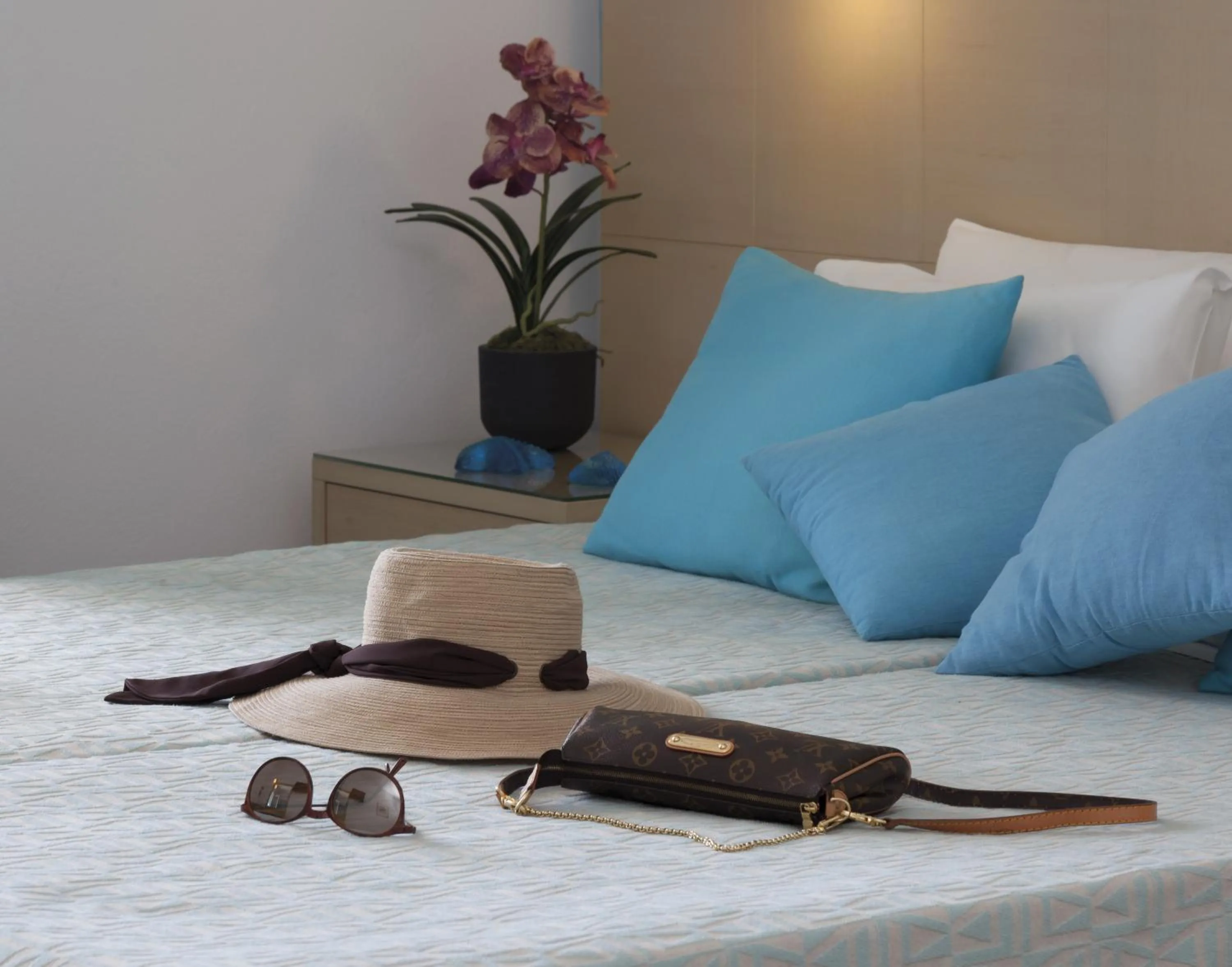 Decorative detail, Bed in Blue Harmony Hotel