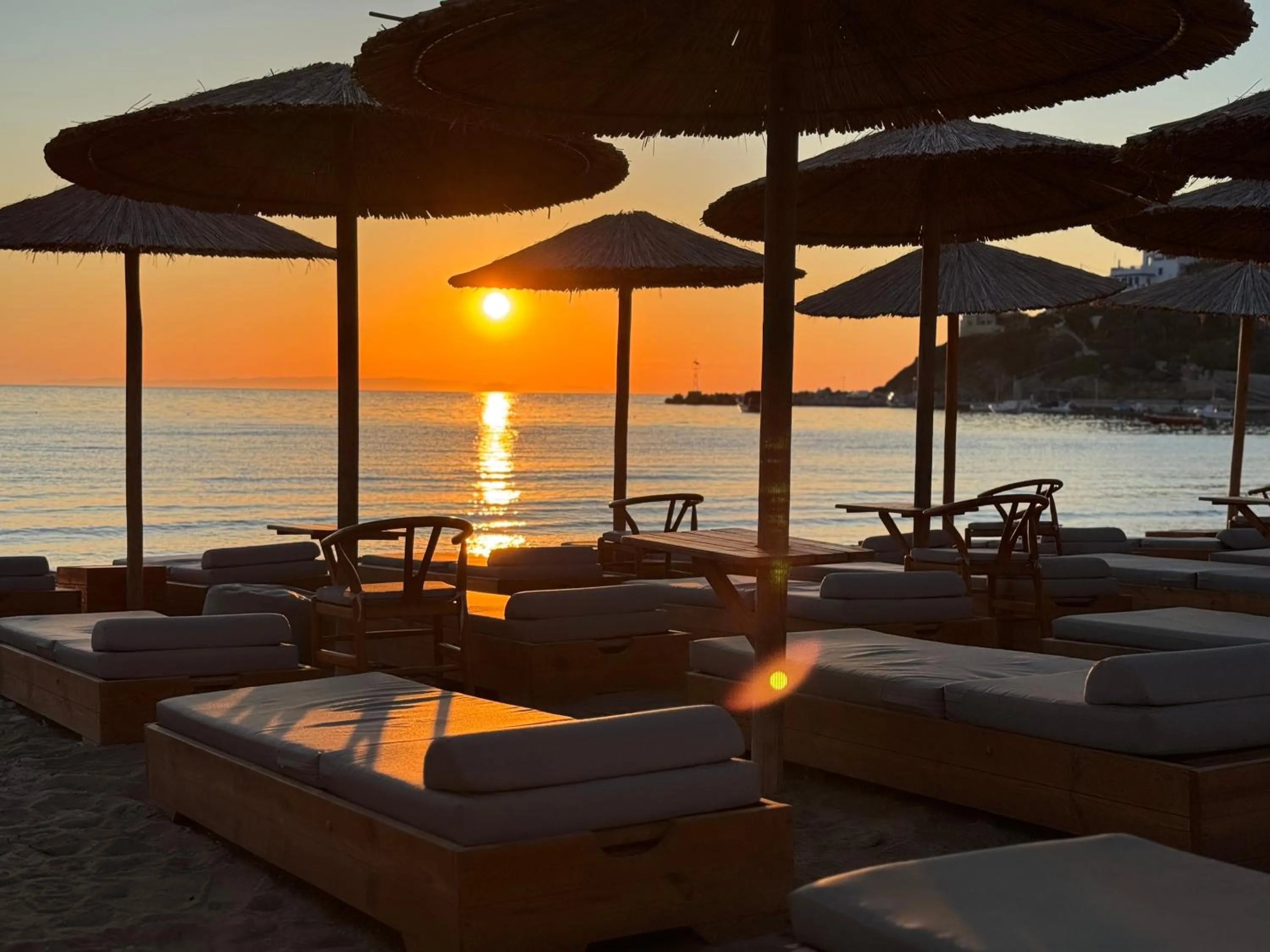Beach in Blue Harmony Hotel