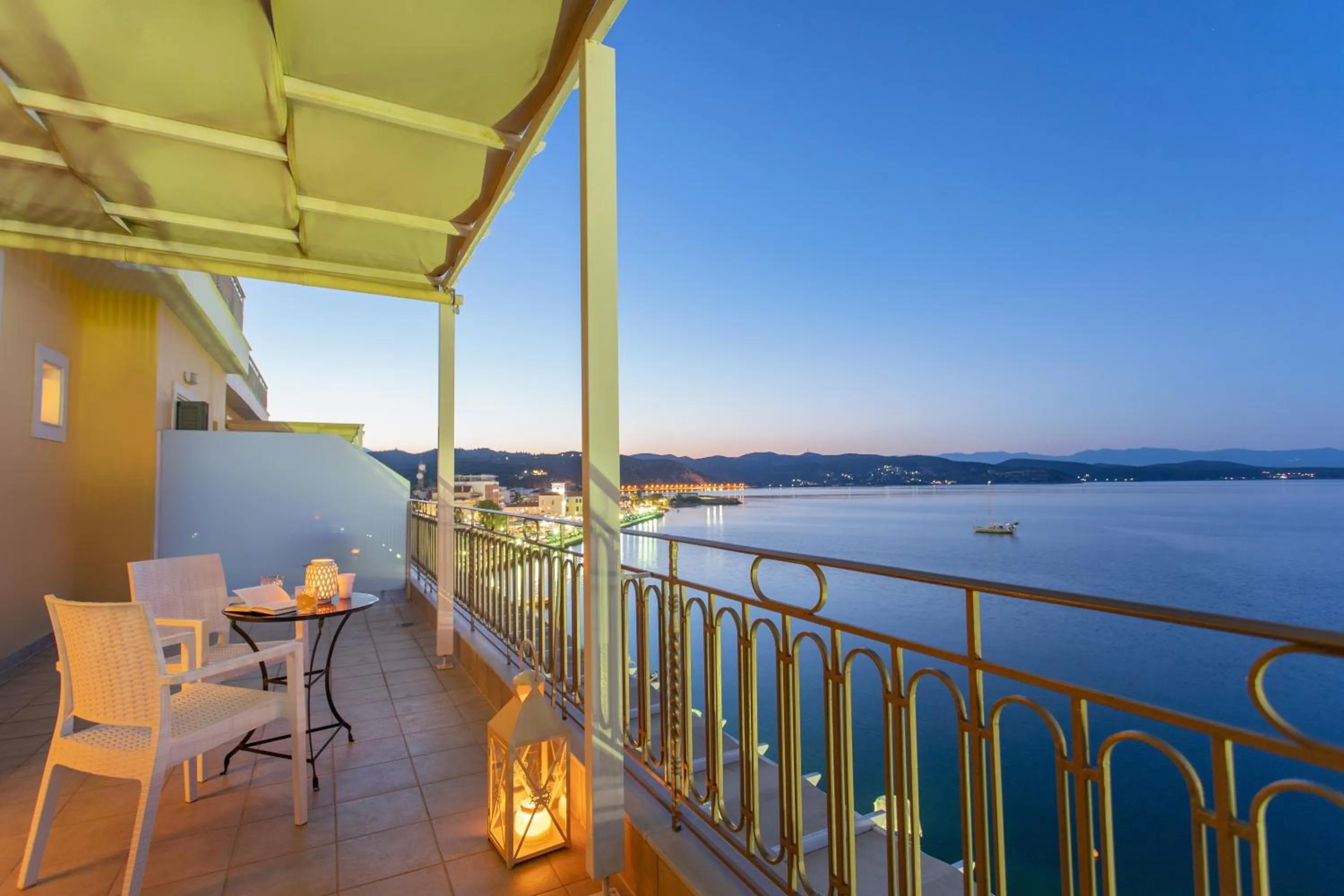Balcony/Terrace in Pantheon City Hotel
