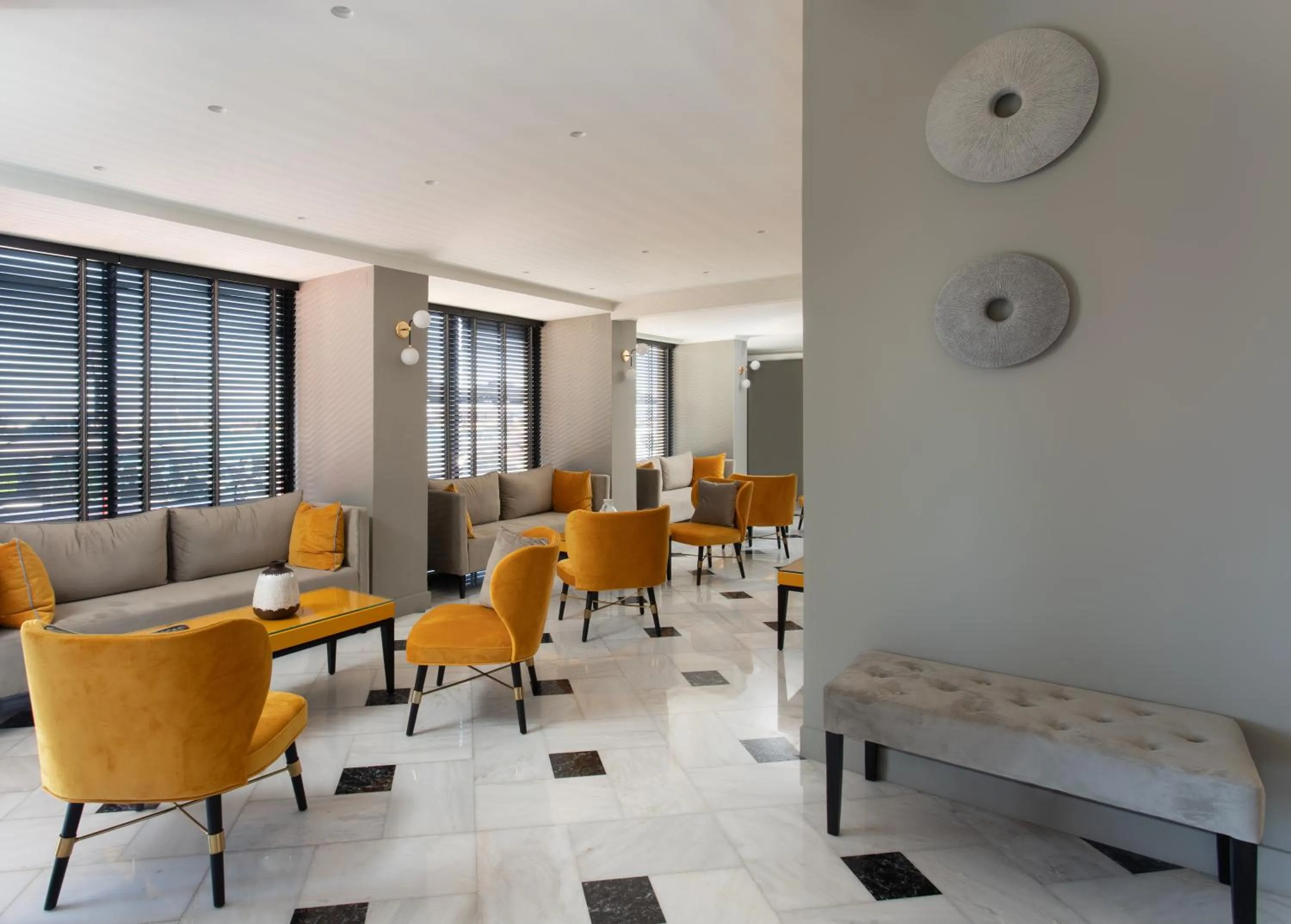 Living room in Pantheon City Hotel