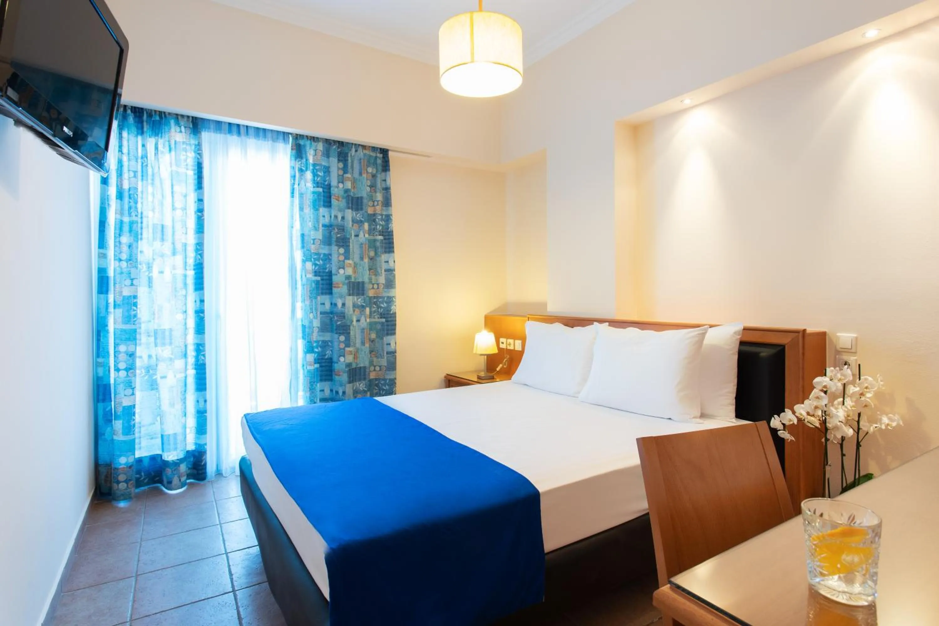 Bed in Pantheon City Hotel