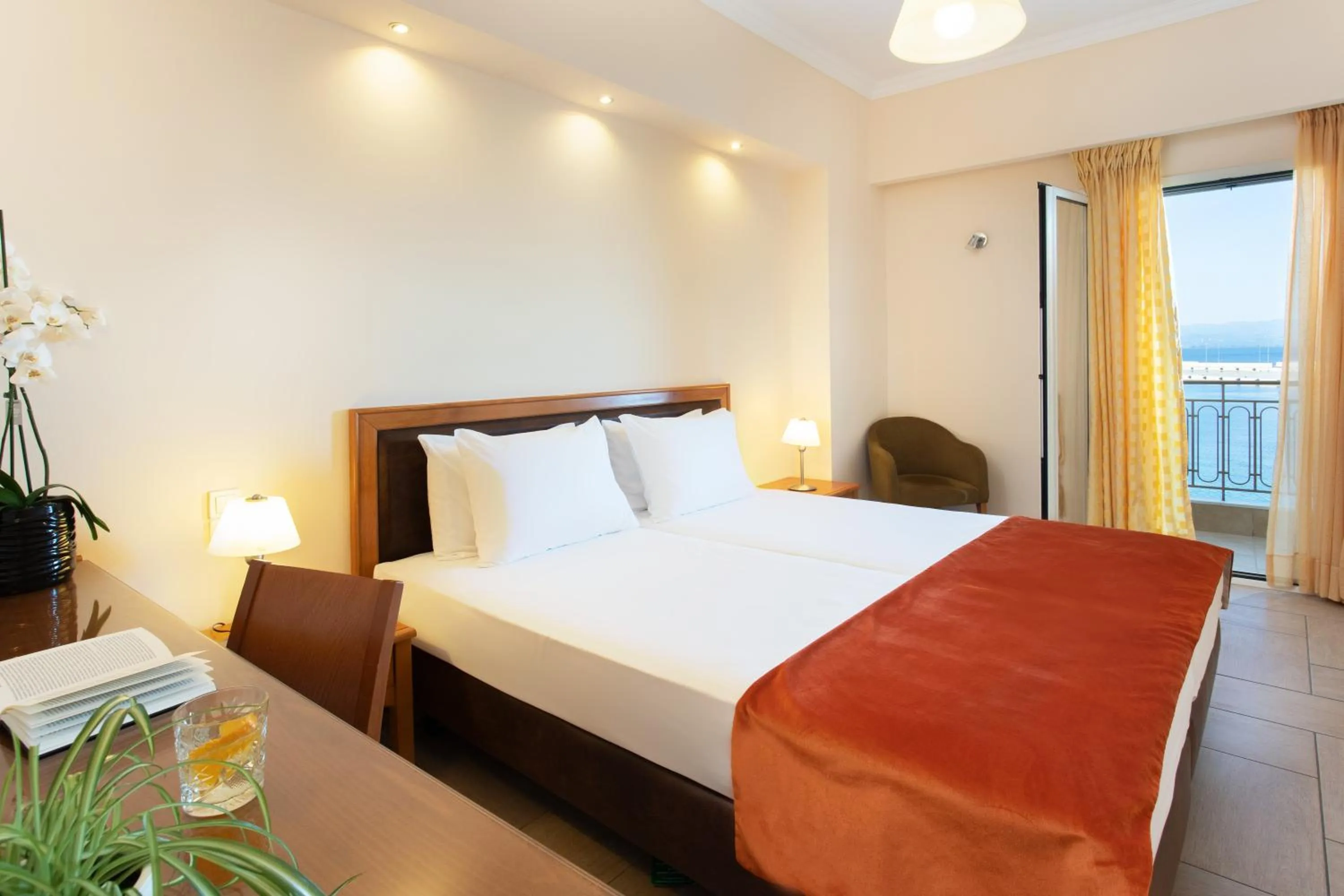 Bed in Pantheon City Hotel