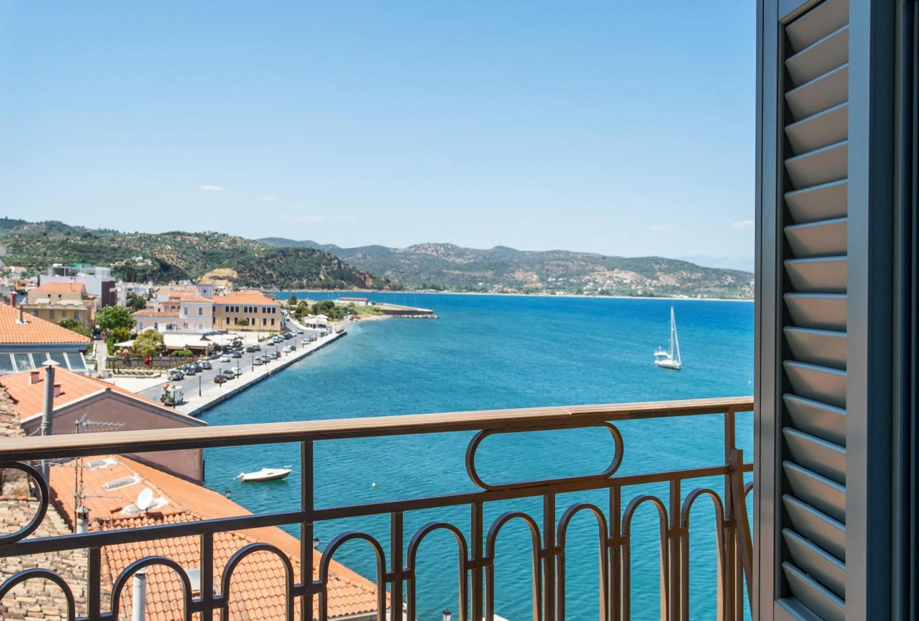 Balcony/Terrace in Pantheon City Hotel