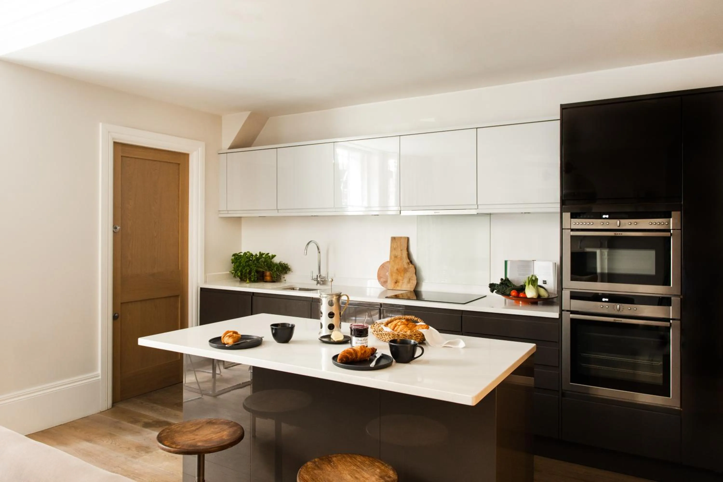 Kitchen or kitchenette in 56 Welbeck Street