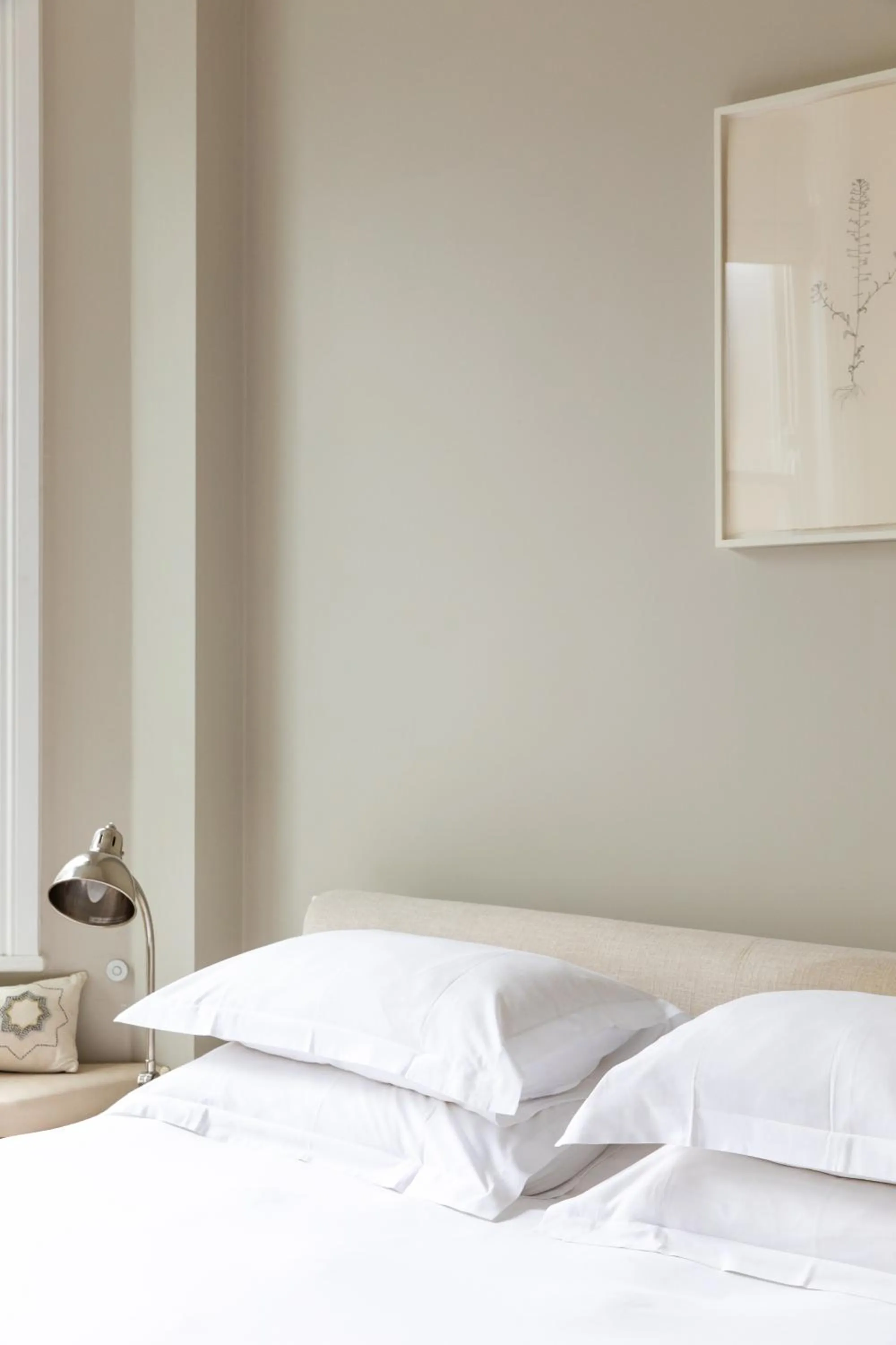 Bedroom, Bed in 56 Welbeck Street