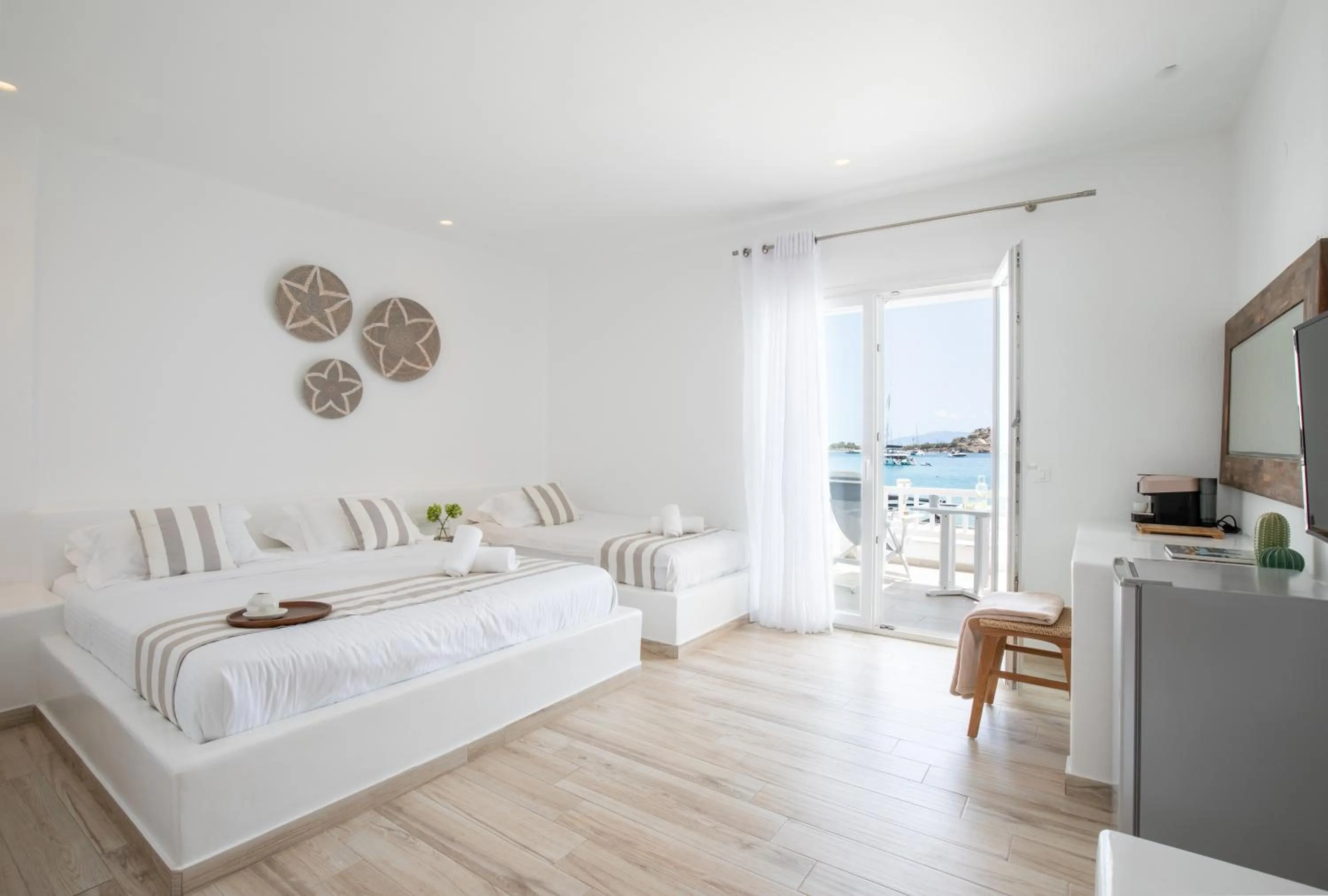 View (from property/room), Bed in Acrogiali Beachfront Hotel Mykonos