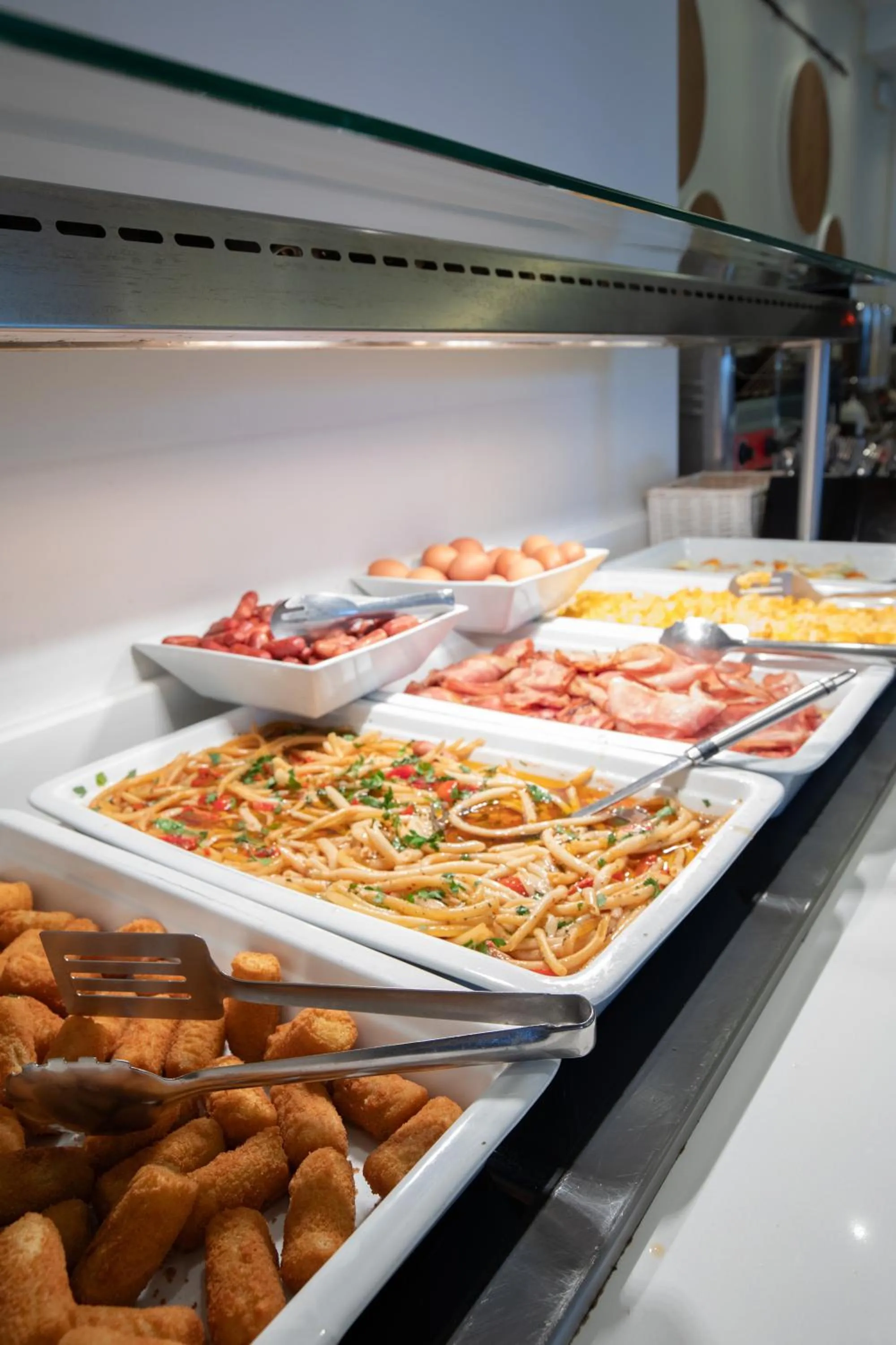 Buffet breakfast in Acrogiali Beachfront Hotel Mykonos