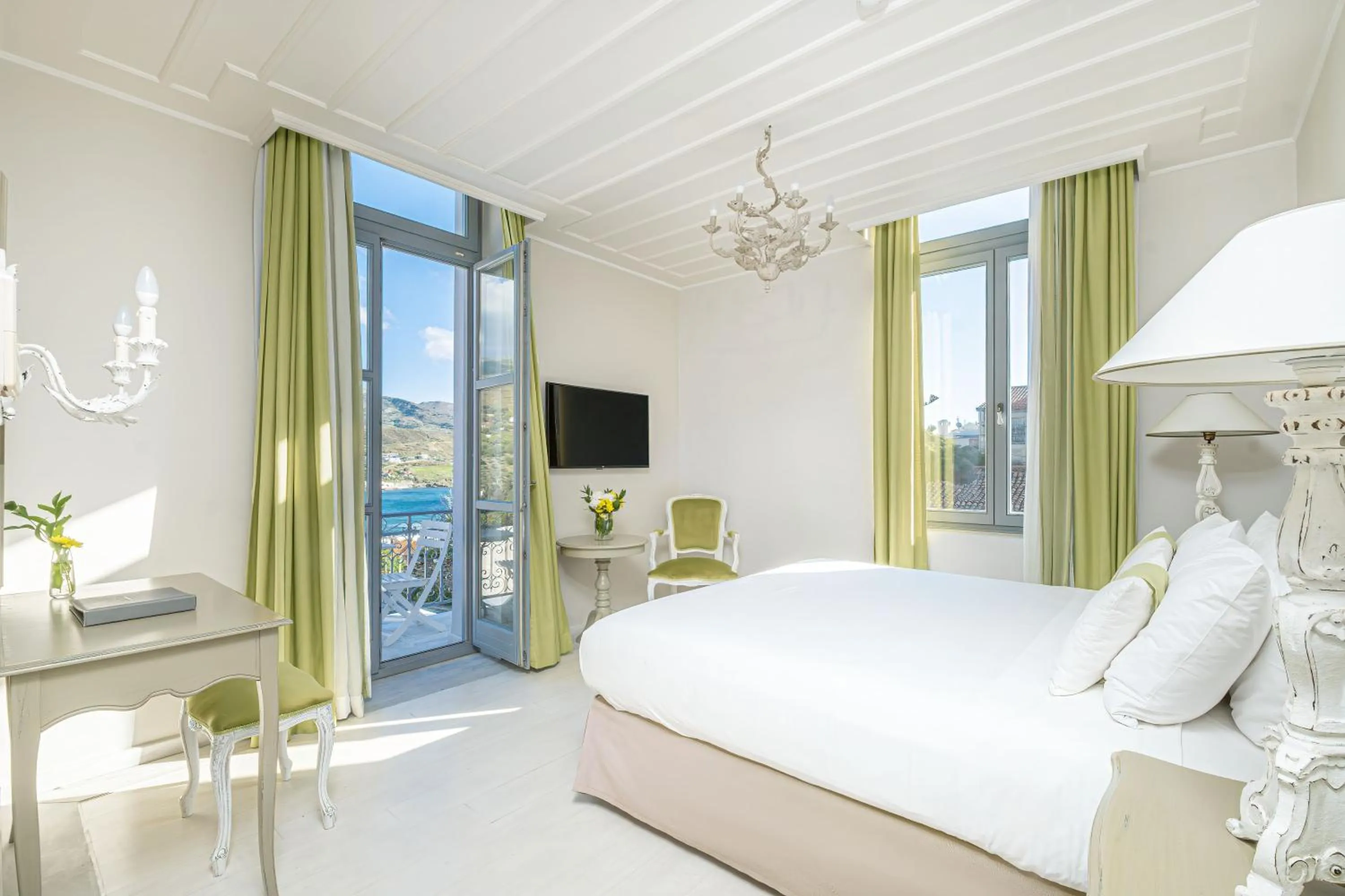 Bed in Micra Anglia Boutique Hotel & Spa