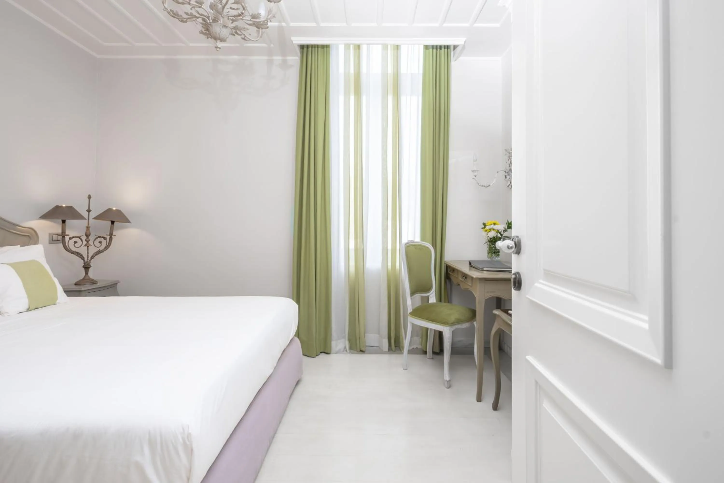 Bedroom, Bed in Micra Anglia Boutique Hotel & Spa