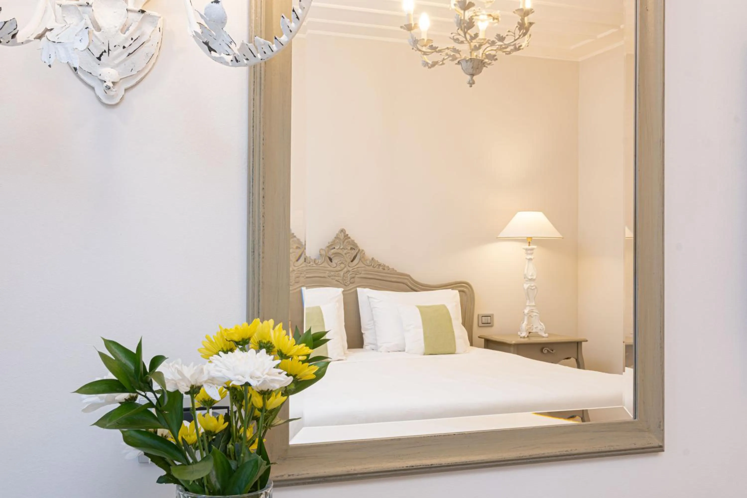 Bed in Micra Anglia Boutique Hotel & Spa