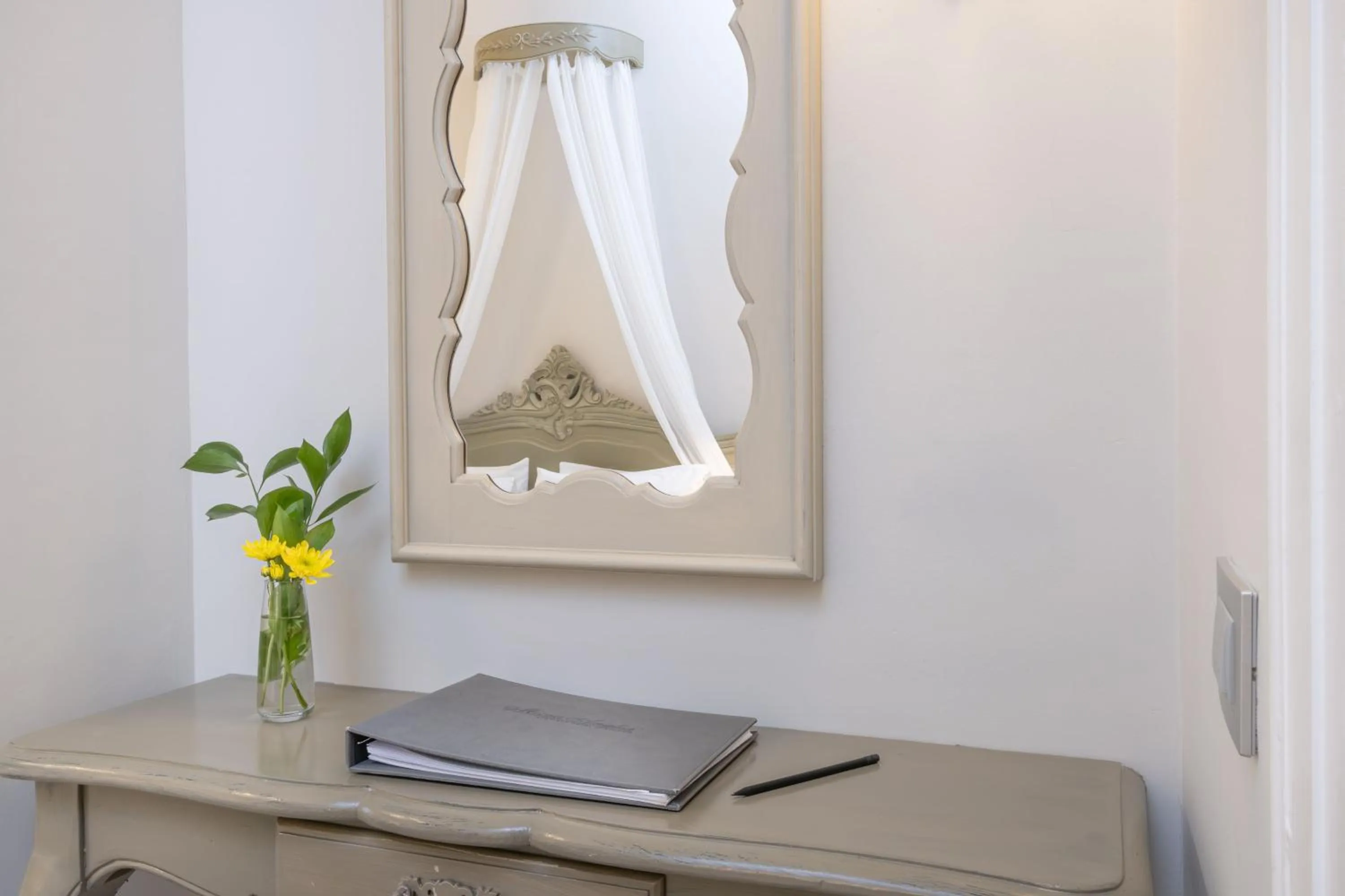 Decorative detail in Micra Anglia Boutique Hotel & Spa