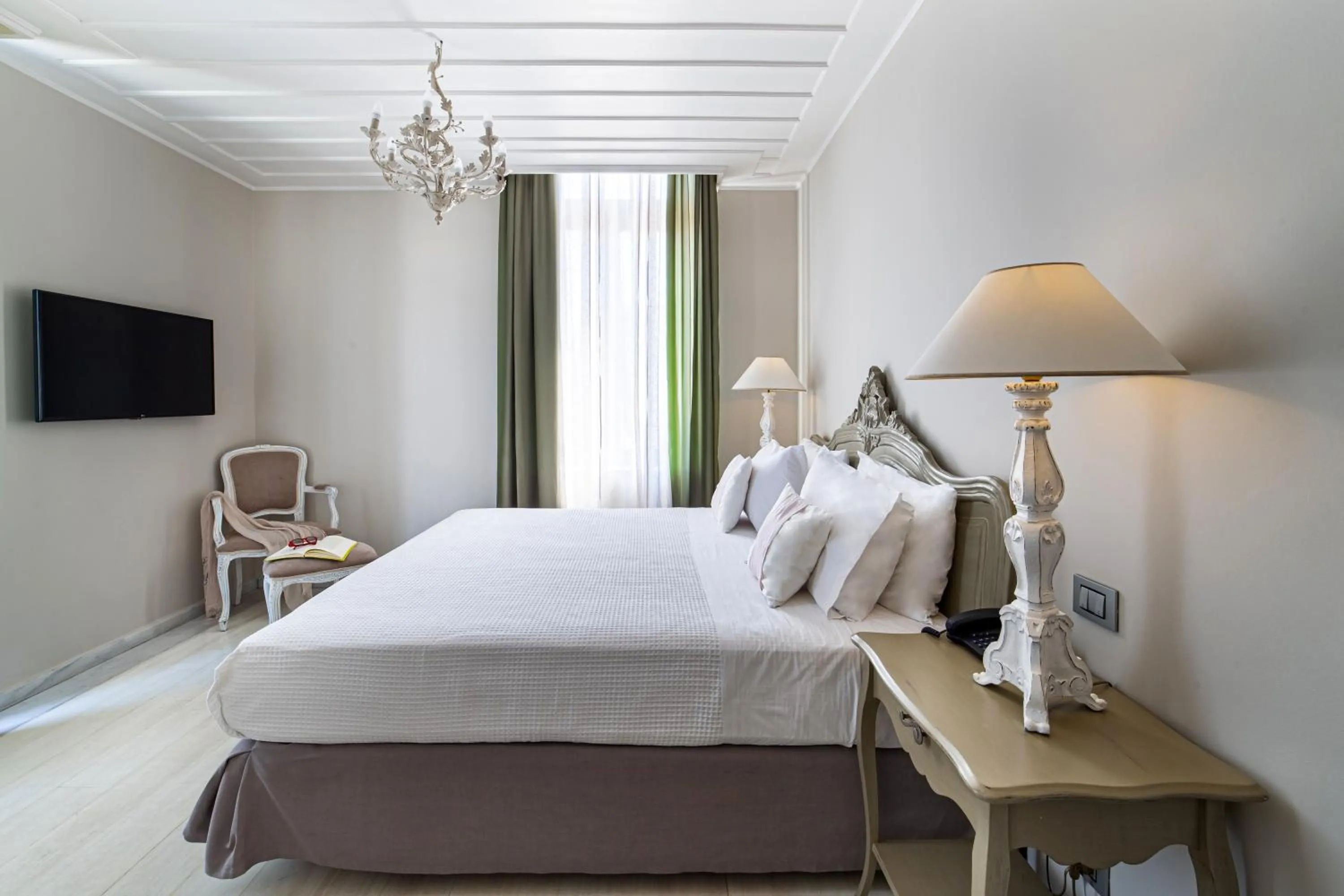 Bed in Micra Anglia Boutique Hotel & Spa