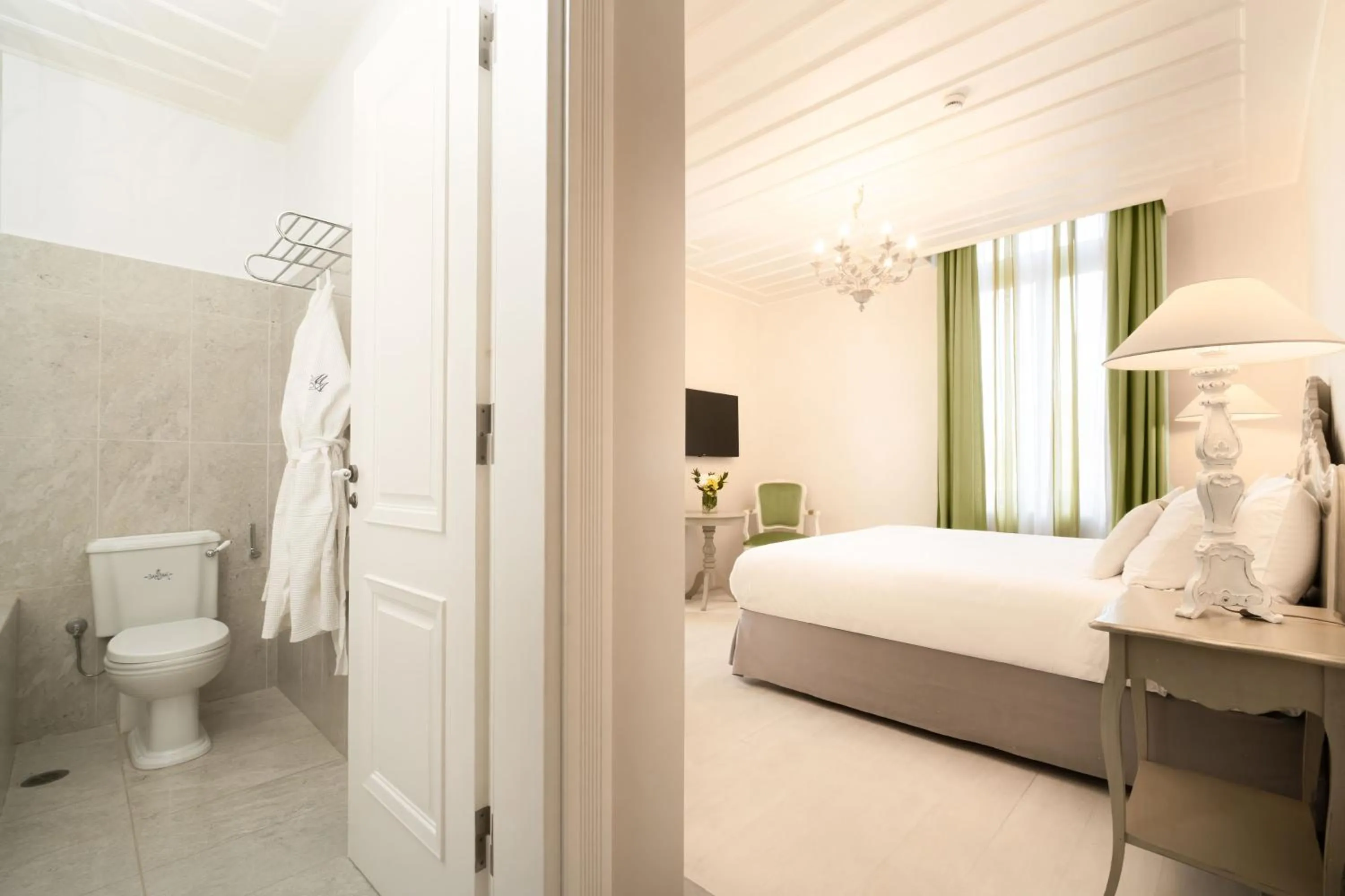 Bedroom, Bed in Micra Anglia Boutique Hotel & Spa