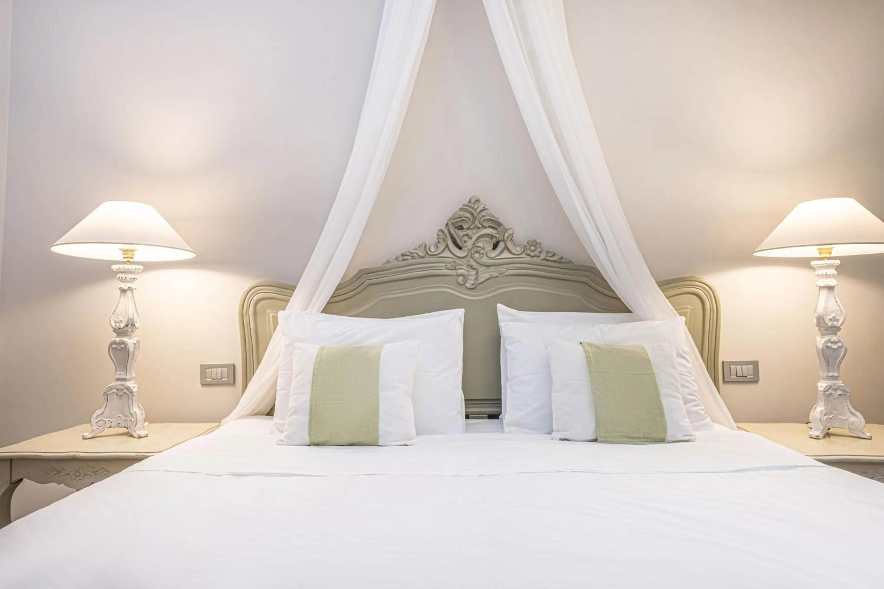 Bed in Micra Anglia Boutique Hotel & Spa