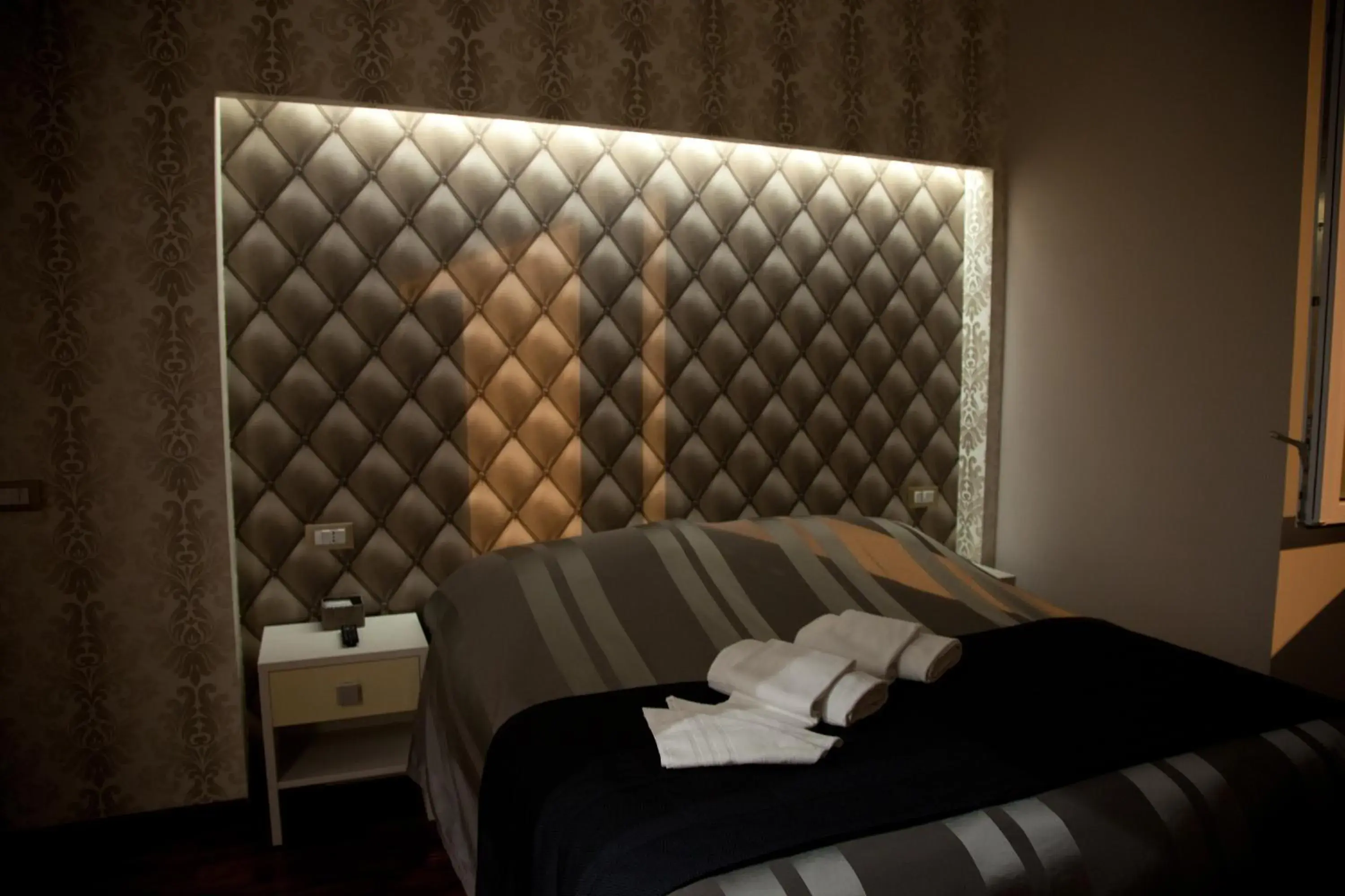 Decorative detail in Maison Imperiale Decorative detail in Maison Imperiale