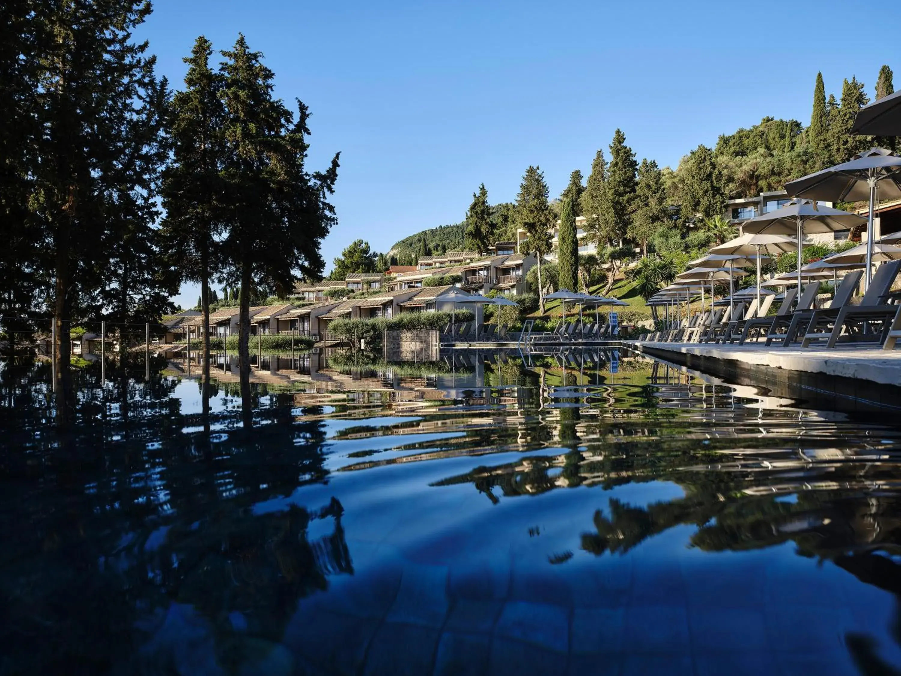 Swimming pool in Aeolos Beach Resort Swimming pool in Aeolos Beach Resort