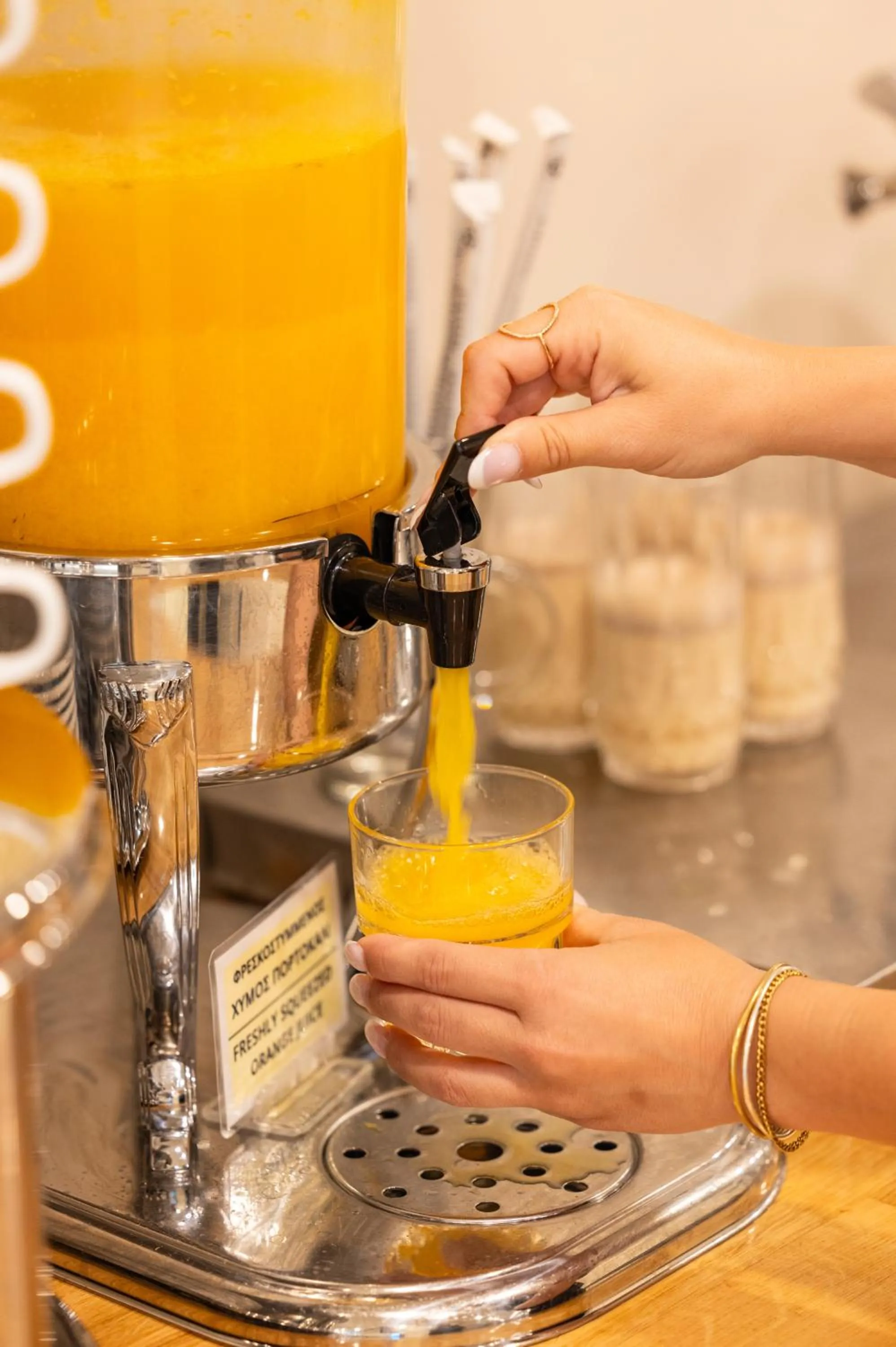 Food and drinks in Ilisia Hotel Athens