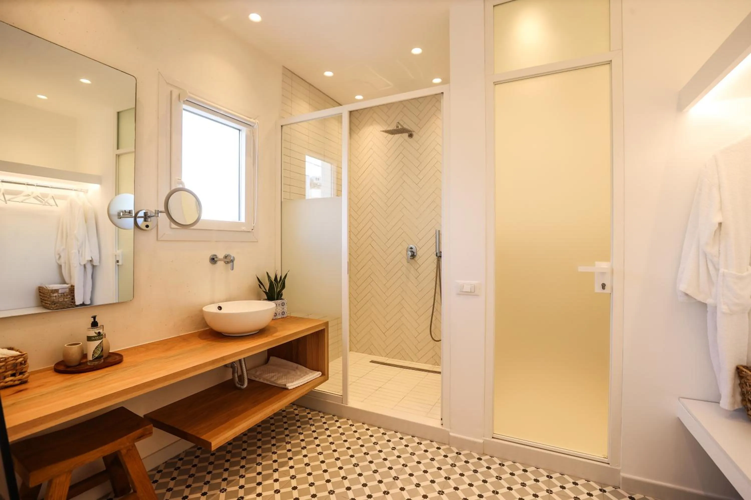 Shower in Galini Hotel