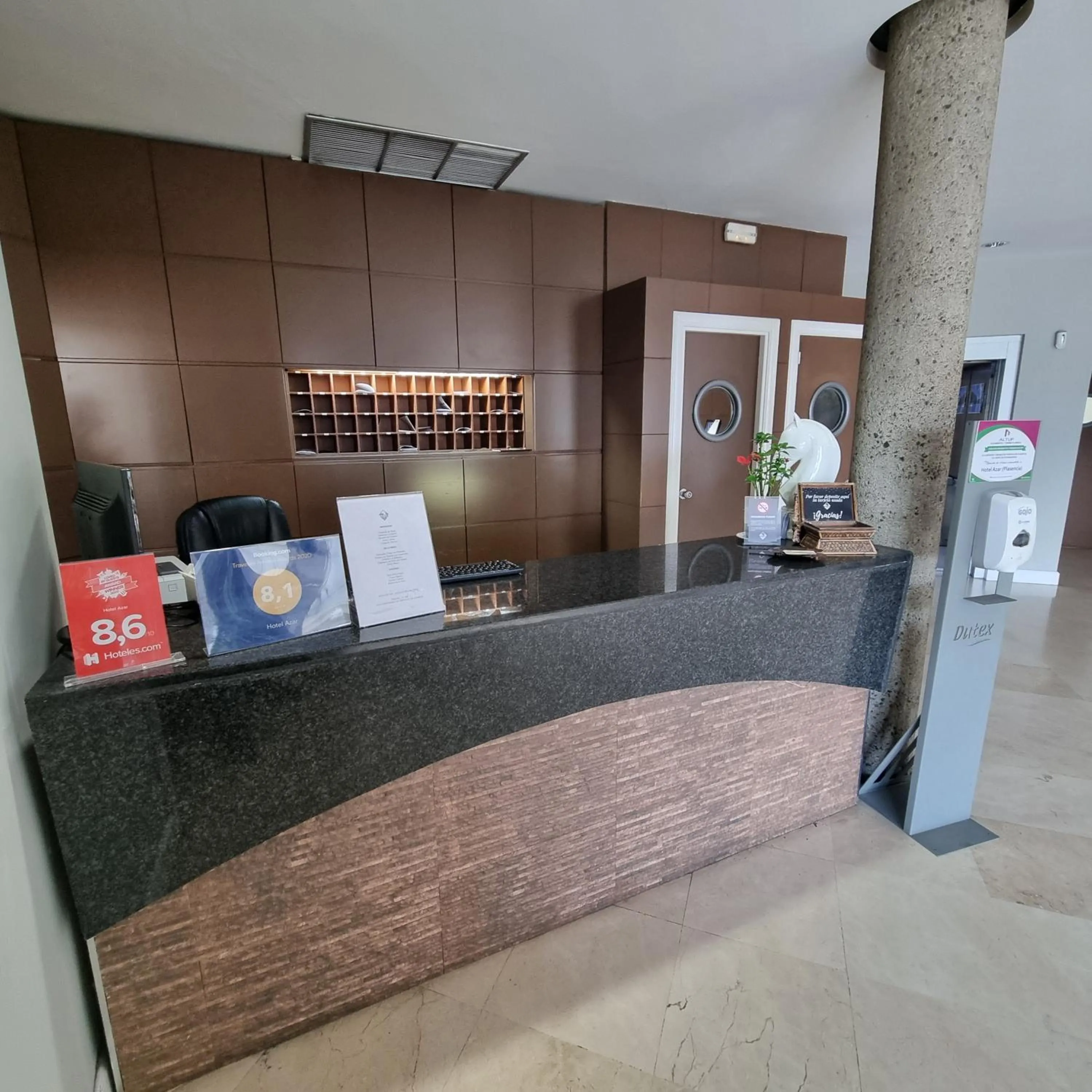 Lobby or reception in Hotel Azar