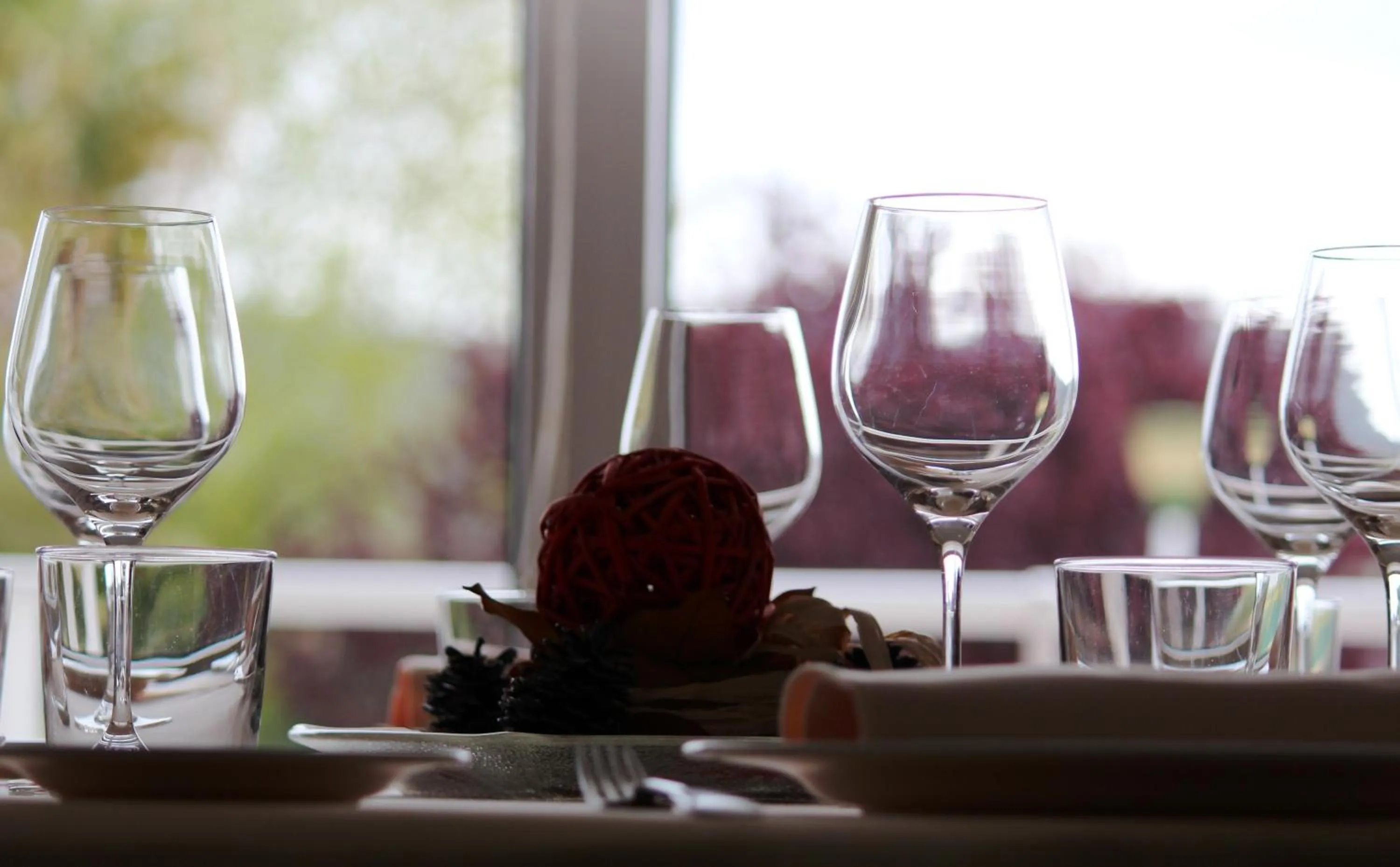 Restaurant/places to eat in Hotel Azar