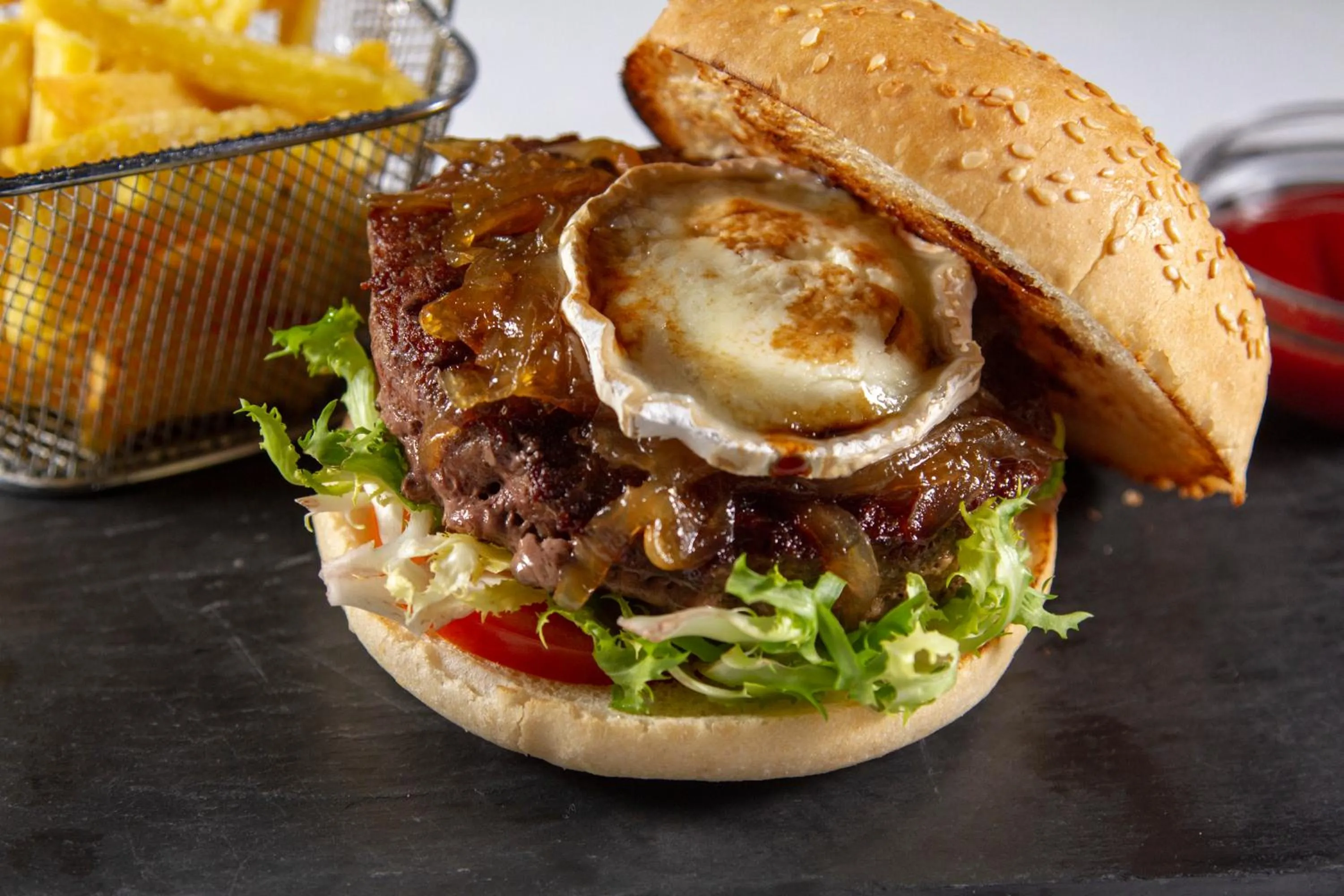 Restaurant/places to eat in Hotel Azar