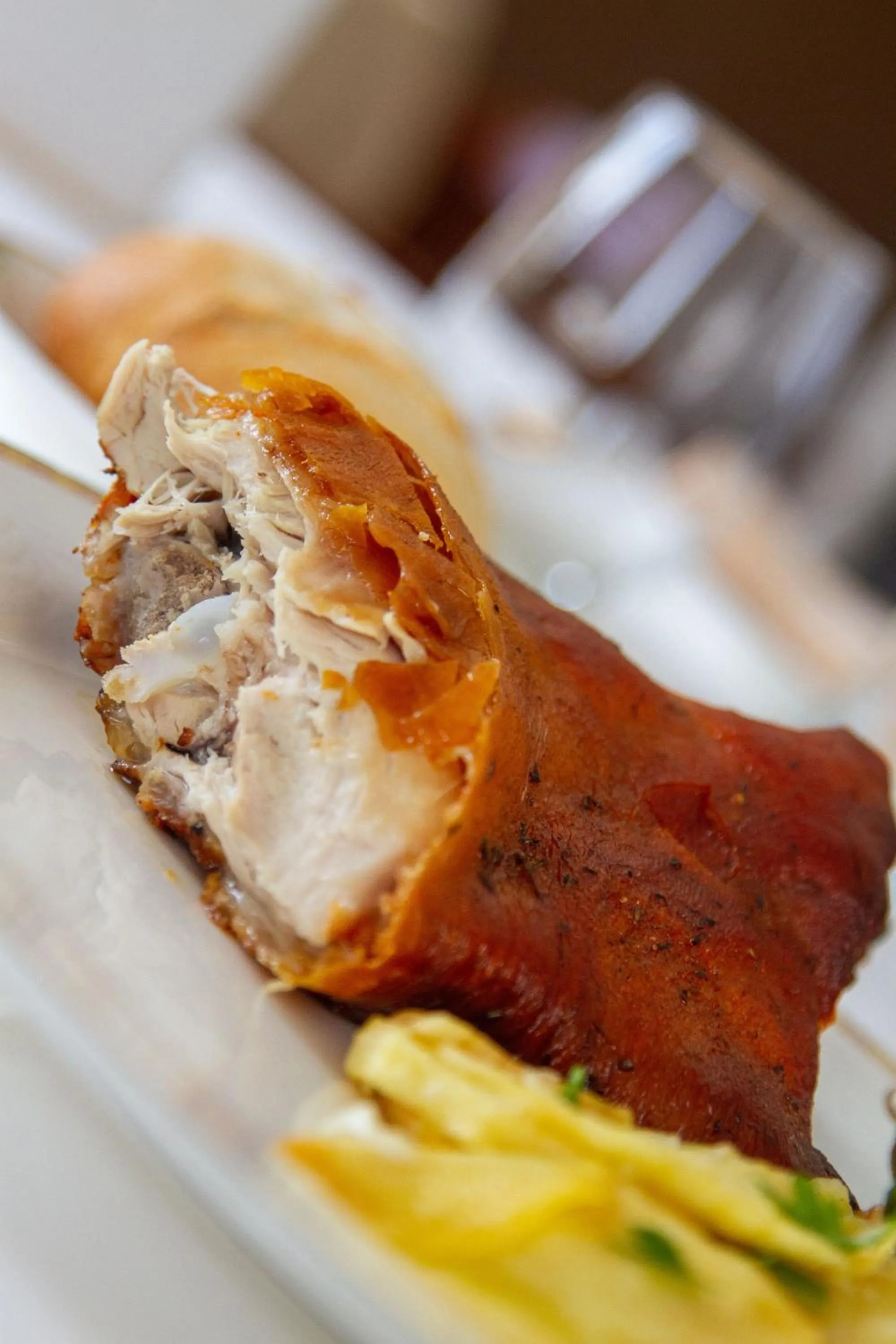 Restaurant/places to eat in Hotel Azar