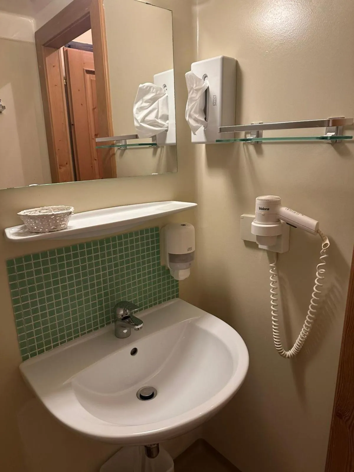 Hotel Paradiesquelle