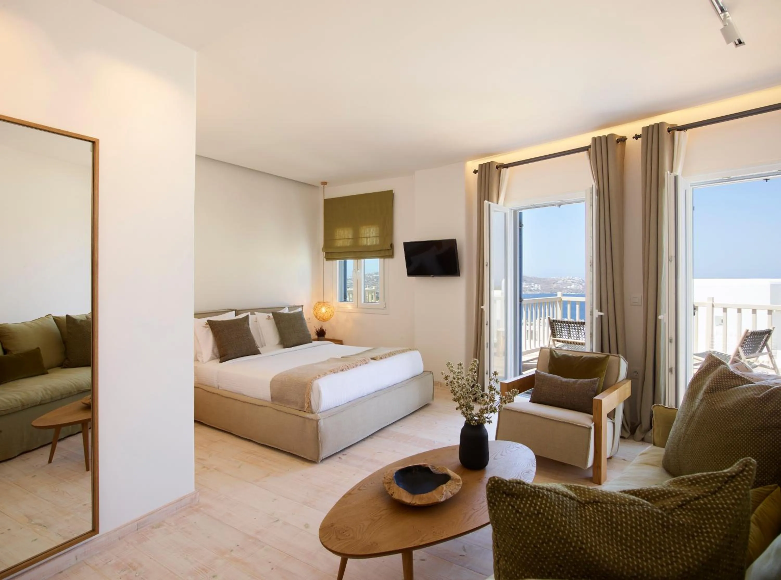 Photo of the whole room, Bed in Vencia Boutique Hotel