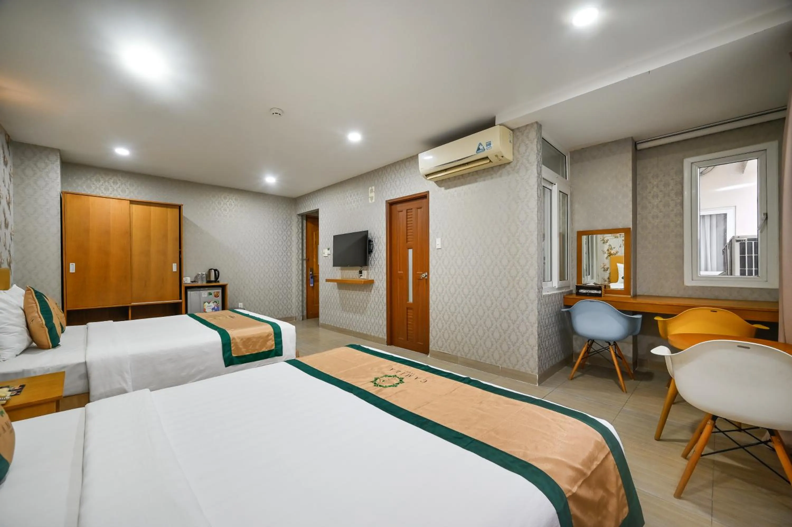 Bed in Camila Airport Hotel