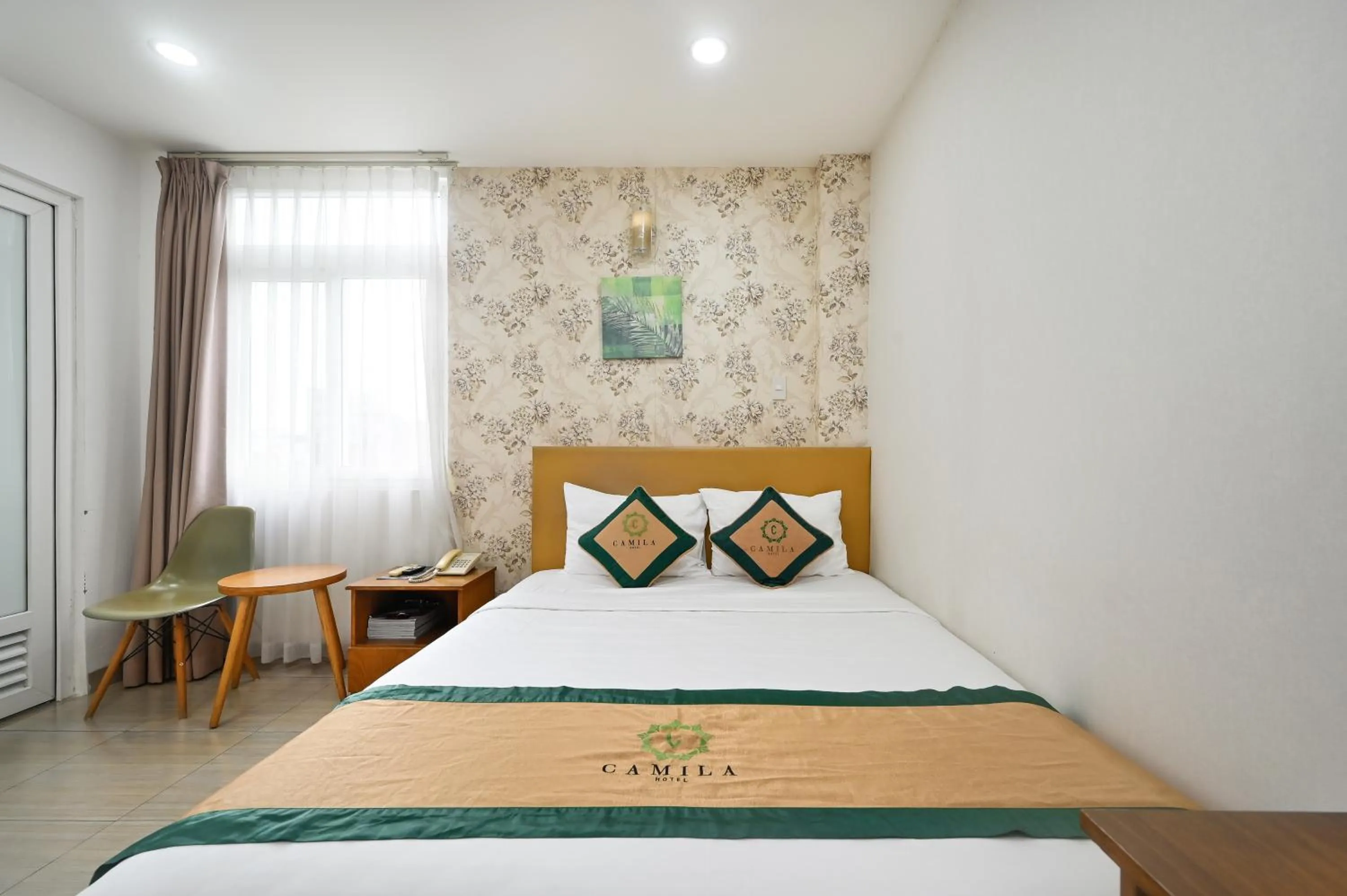 Bed in Camila Airport Hotel