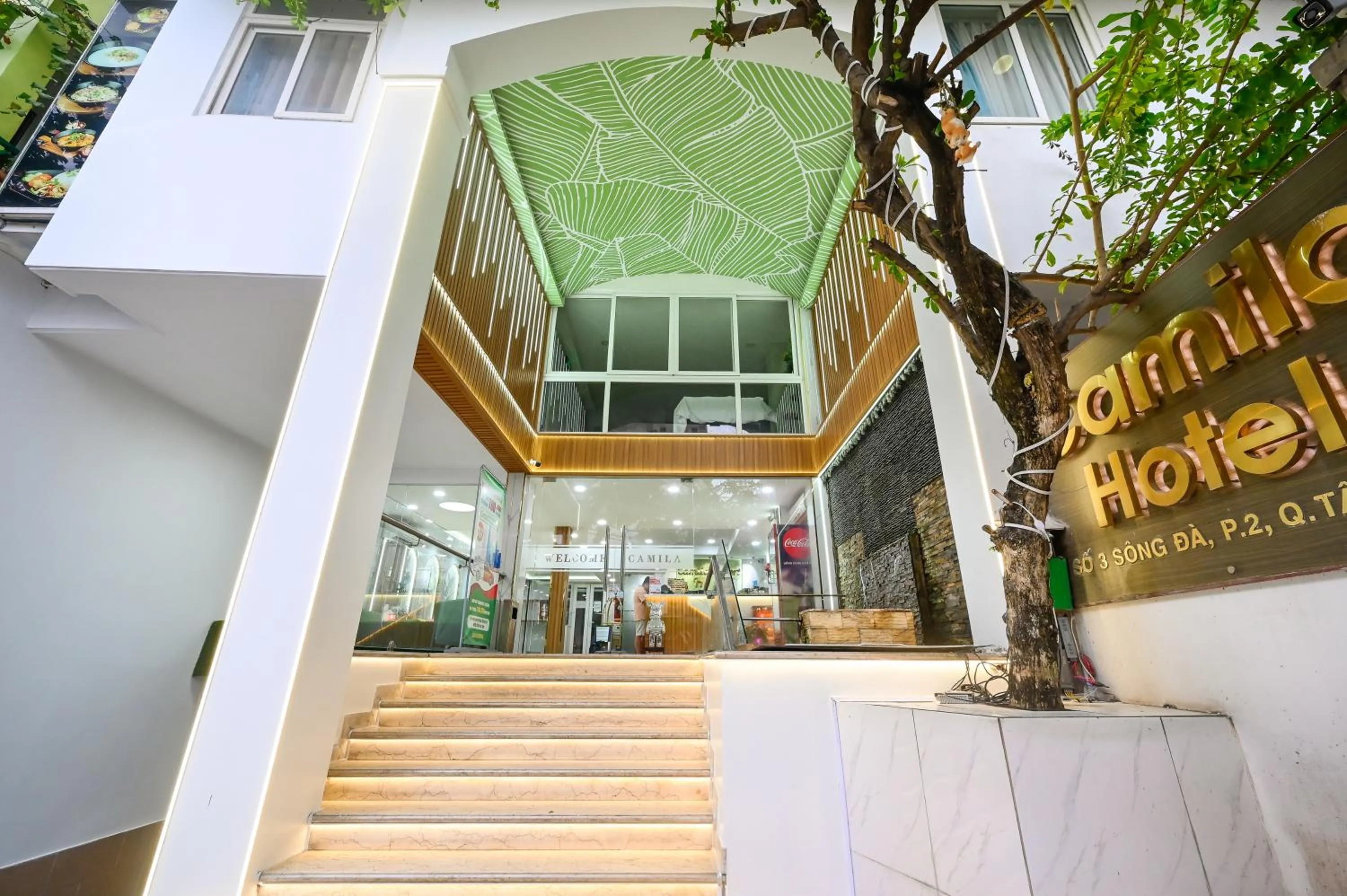 Facade/entrance in Camila Airport Hotel