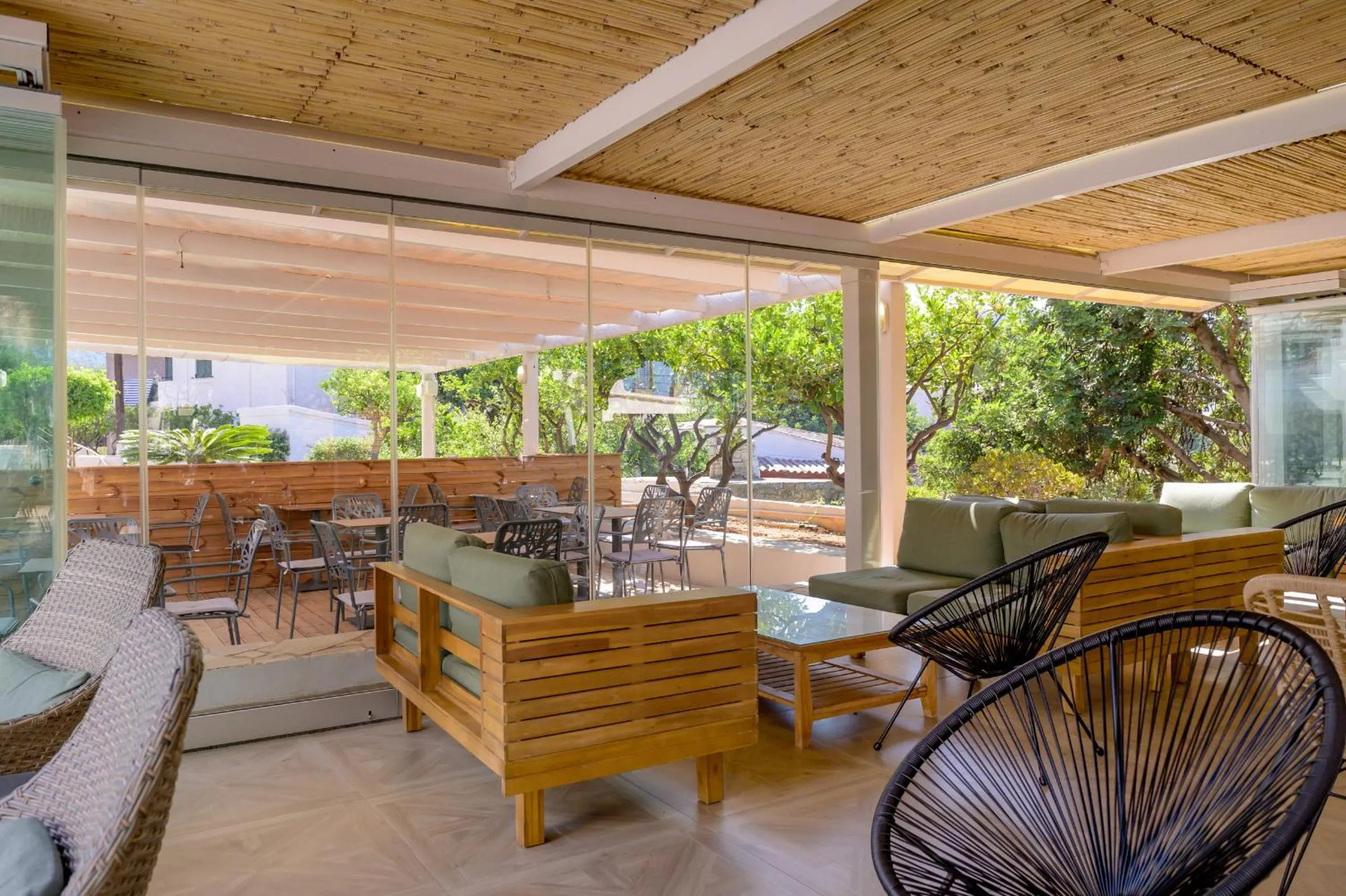 Patio in Eurohotel Katrin Hotel & Bungalows