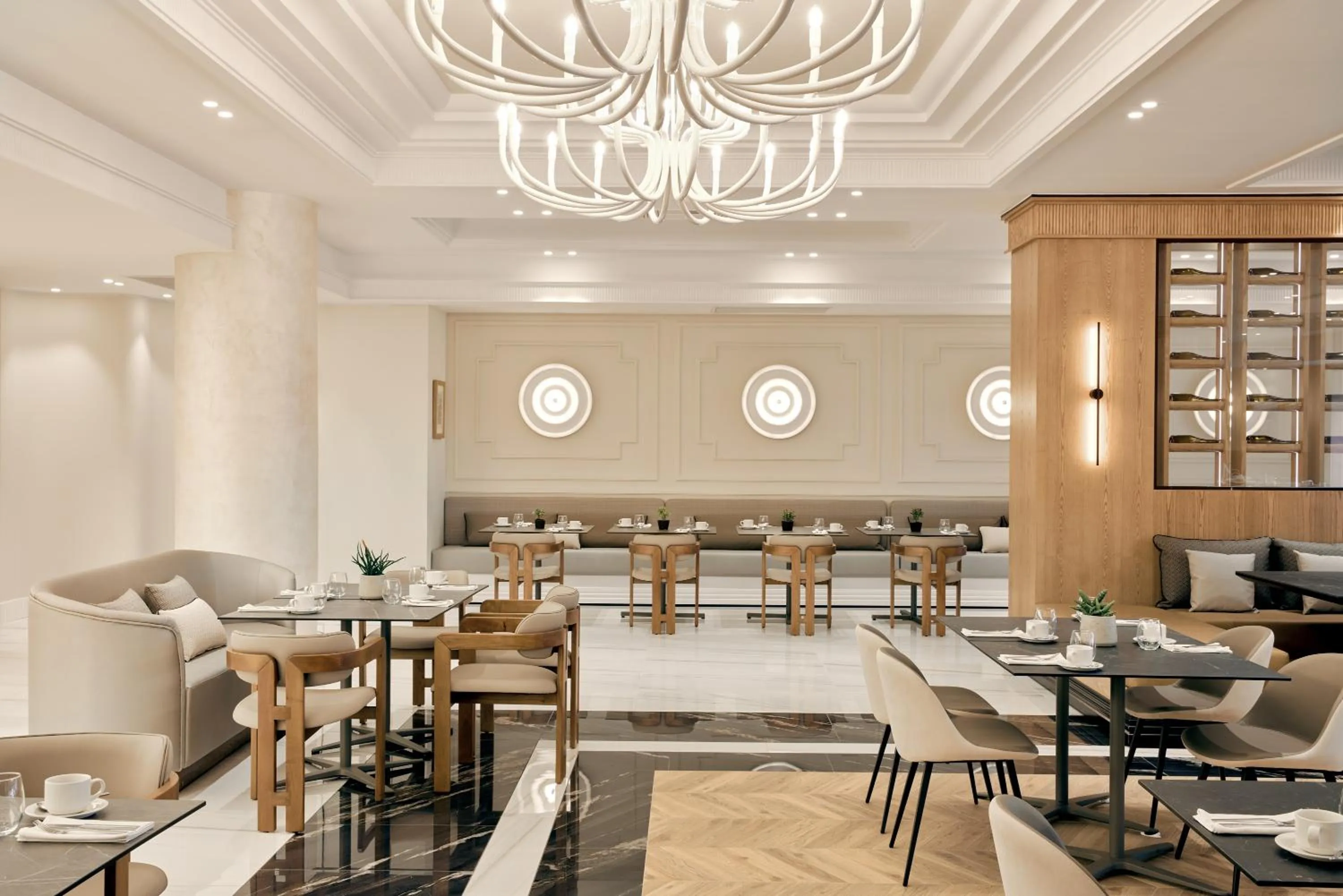 Restaurant/places to eat in Minoa Palace Resort