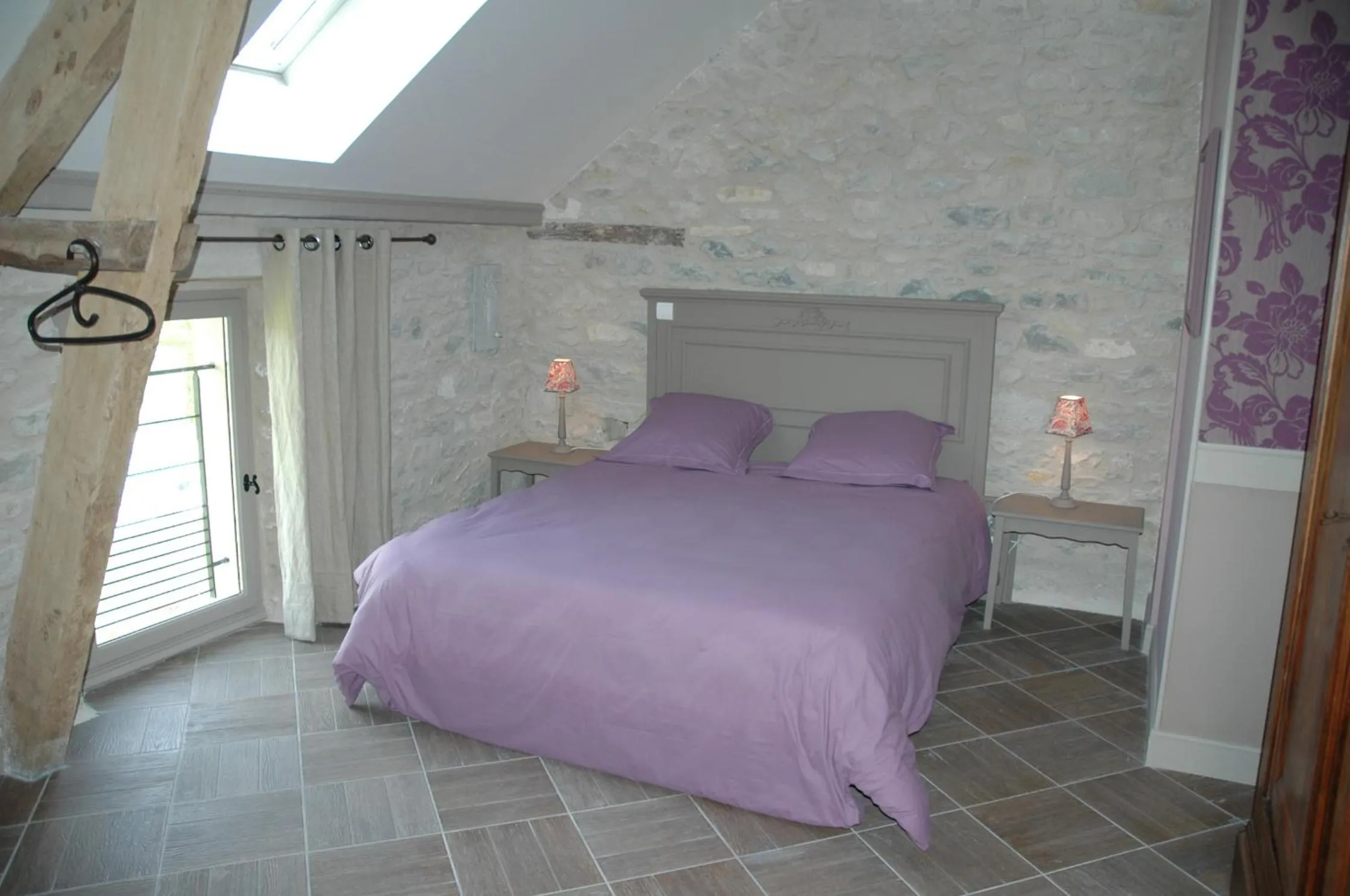 Double Room with Private Bathroom in Chambre d'hôtes Au Picatal