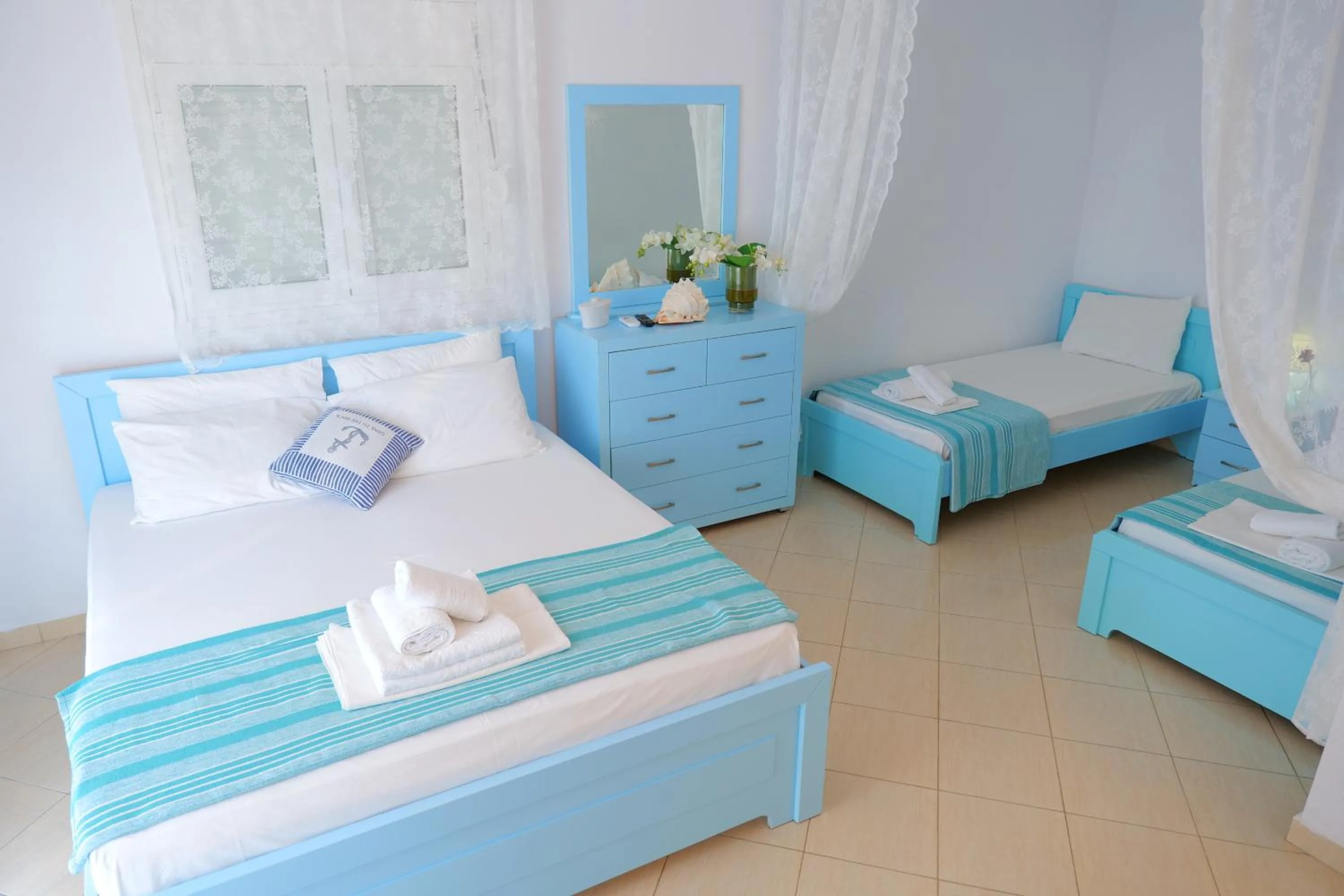 Bed in Hotel Two Mermaids Ksamil