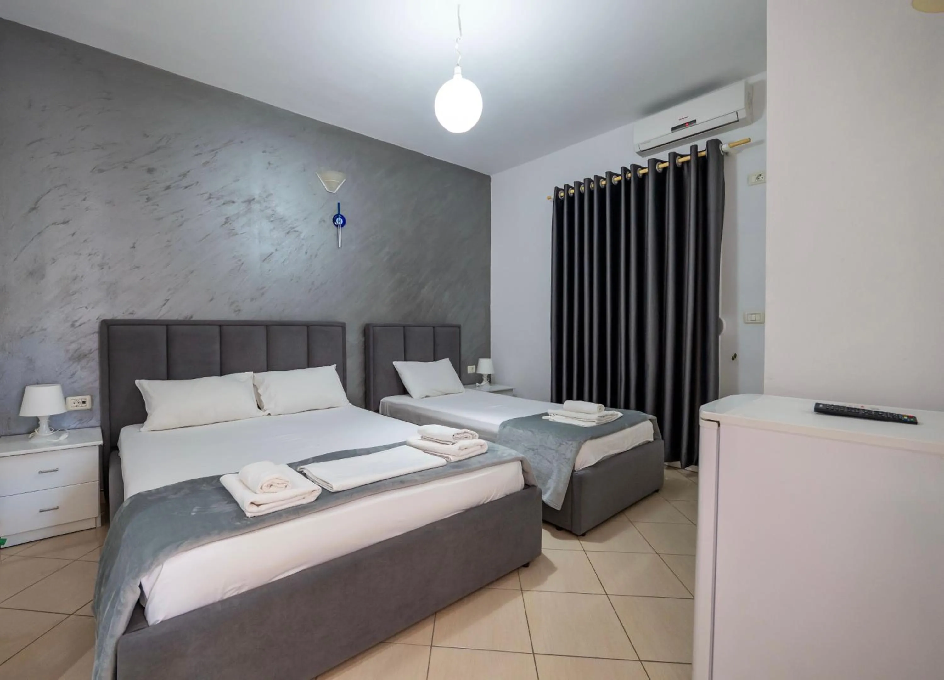 Bed in Hotel Two Mermaids Ksamil