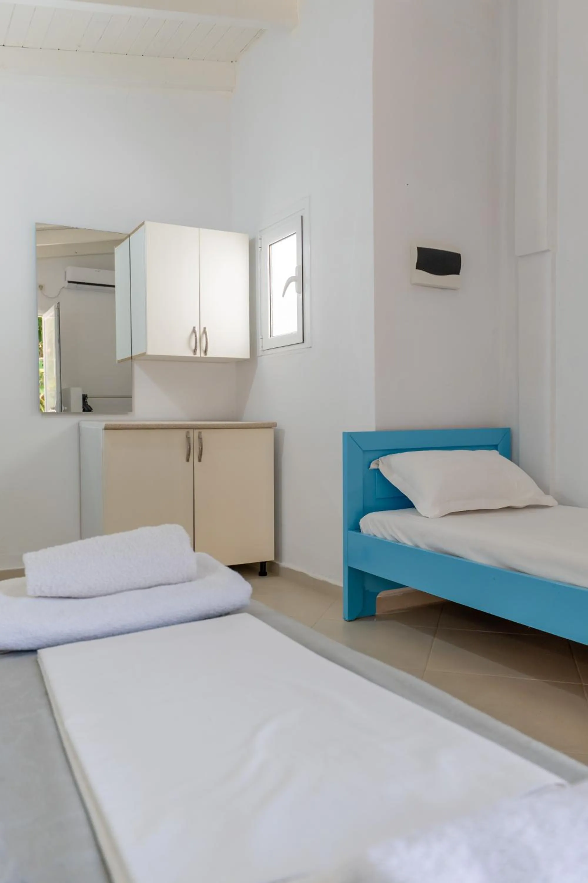 Bed in Hotel Two Mermaids Ksamil