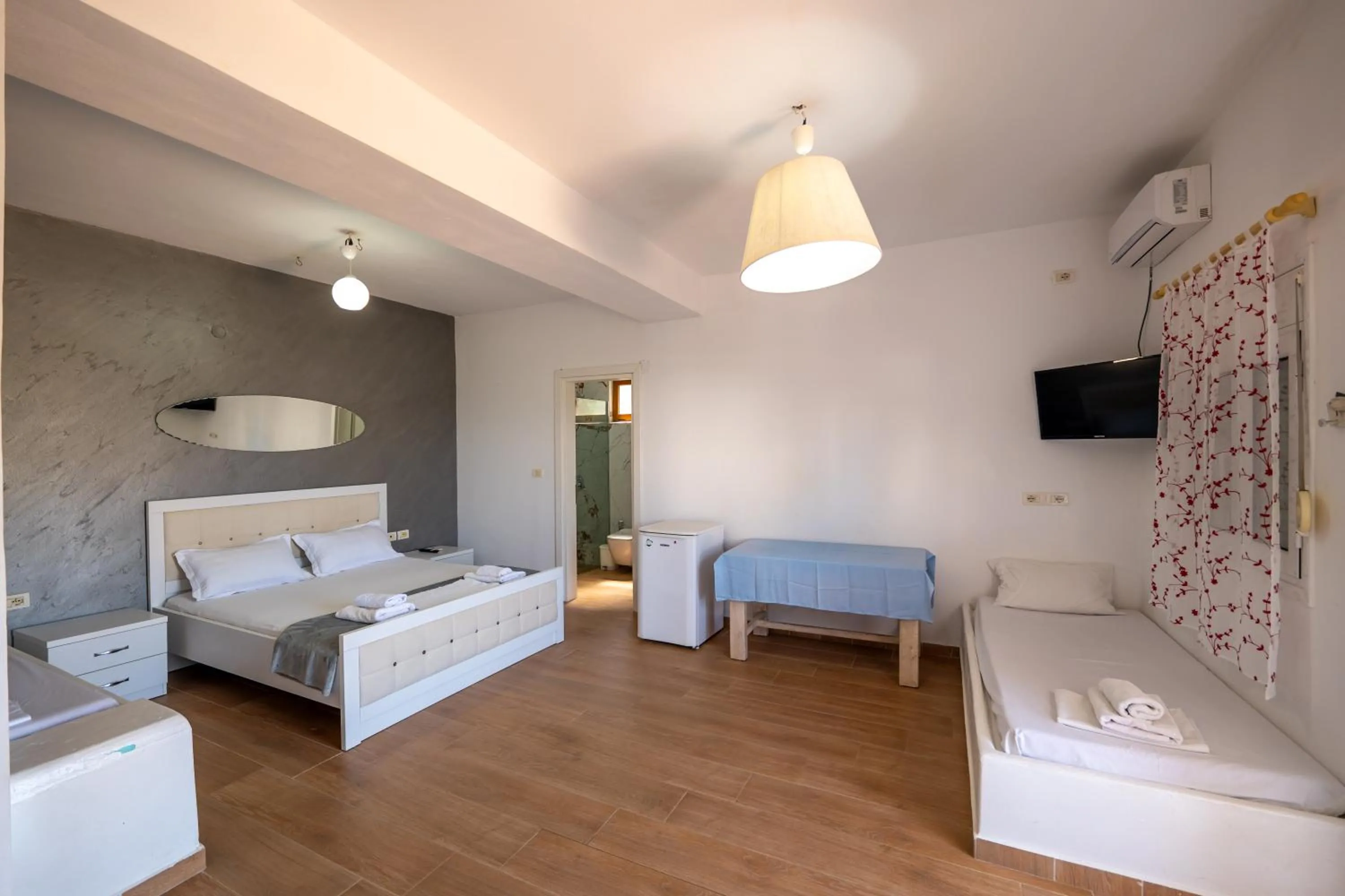Bed in Hotel Two Mermaids Ksamil