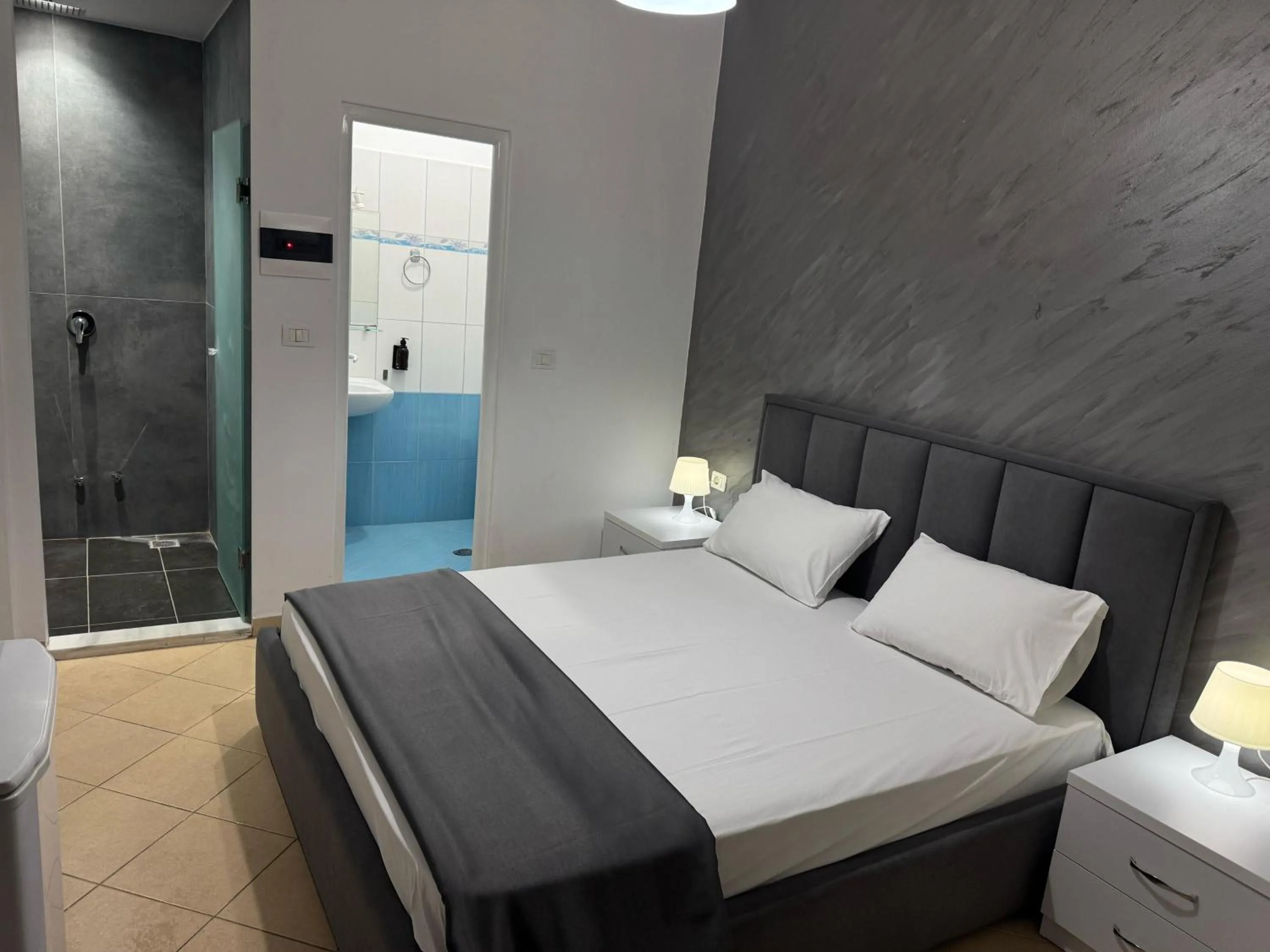 Shower, Bed in Hotel Two Mermaids Ksamil
