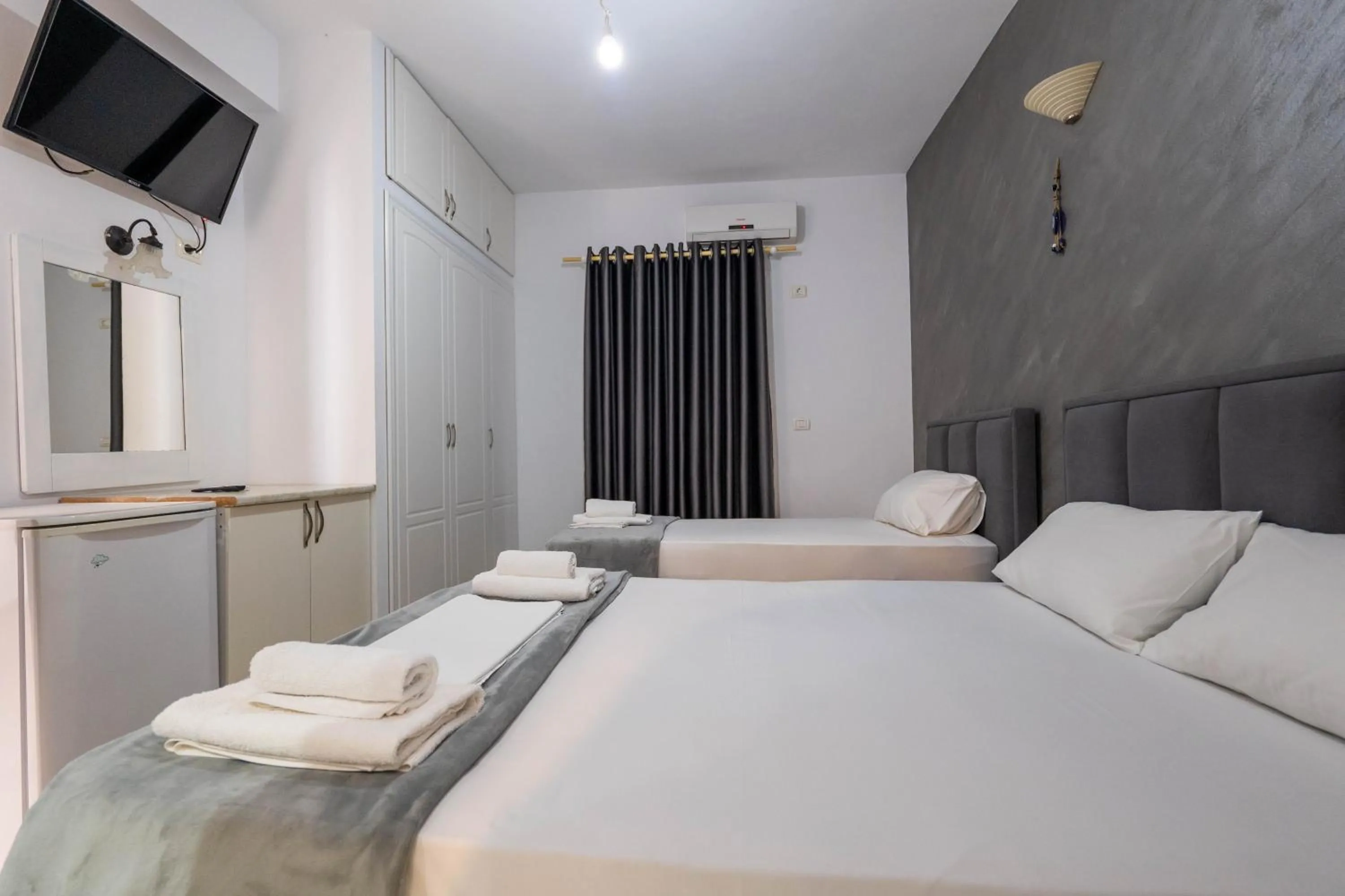 Bed in Hotel Two Mermaids Ksamil