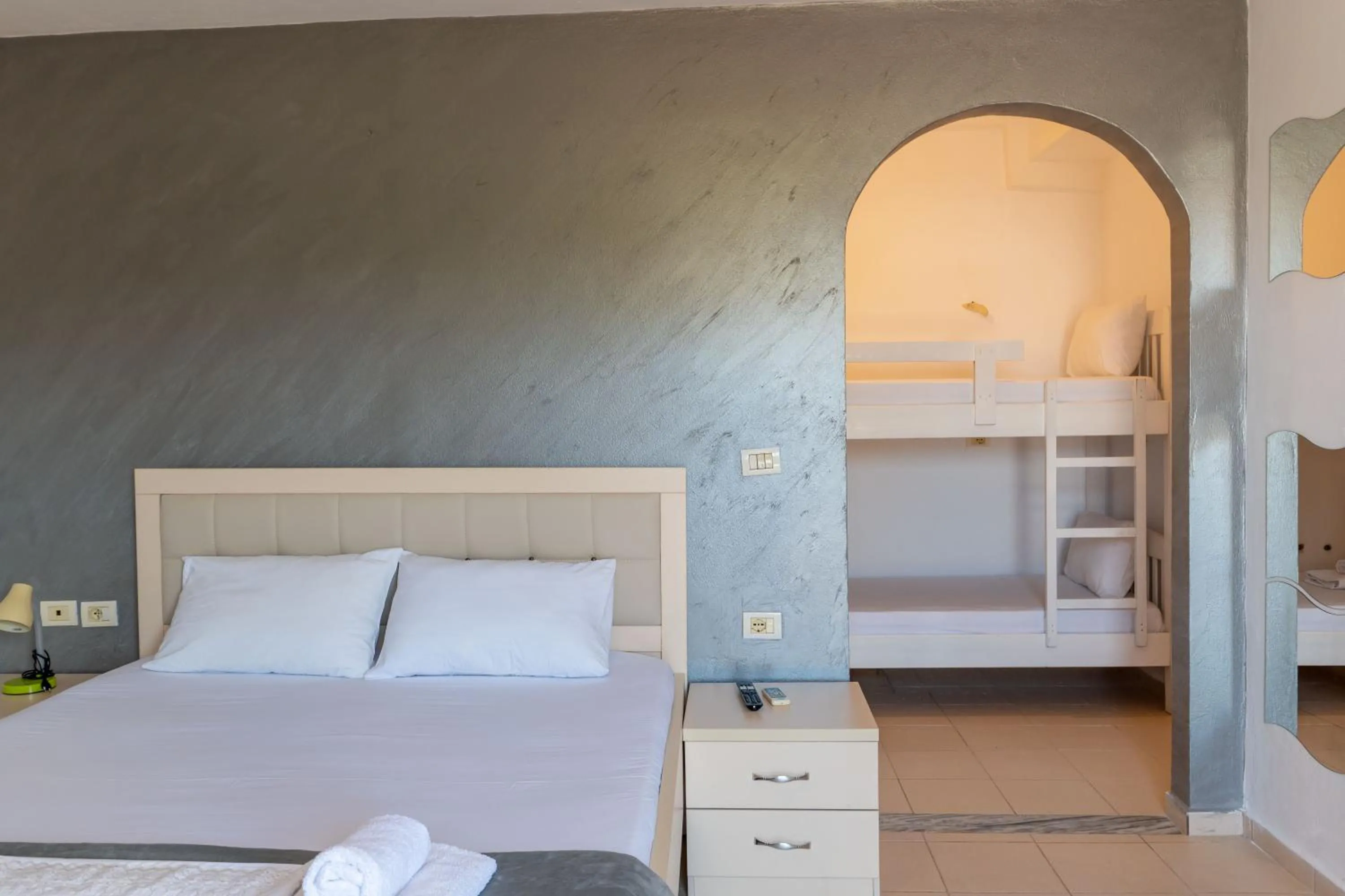 Bed in Hotel Two Mermaids Ksamil