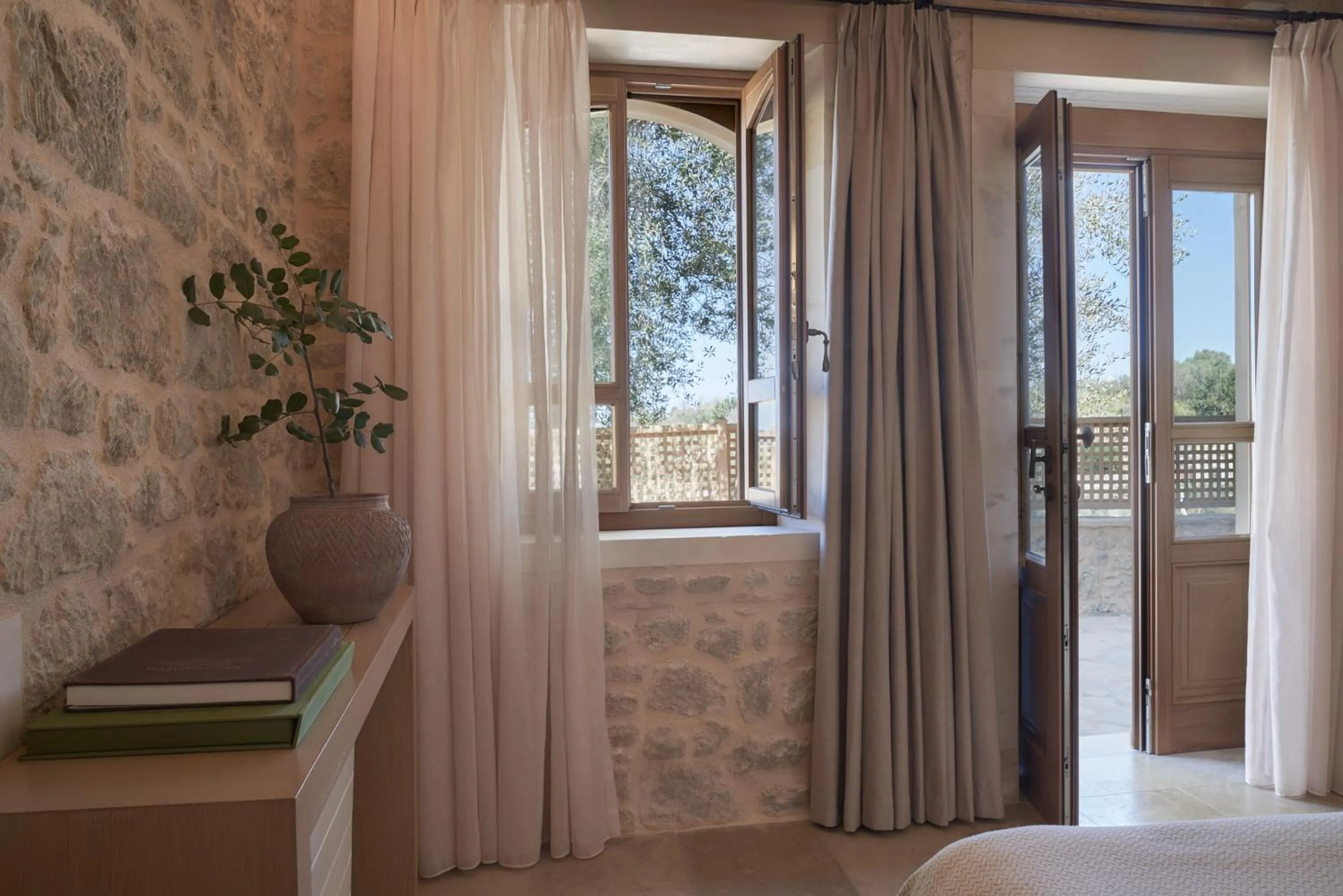 Bedroom, Bed in Kapsaliana Village Hotel