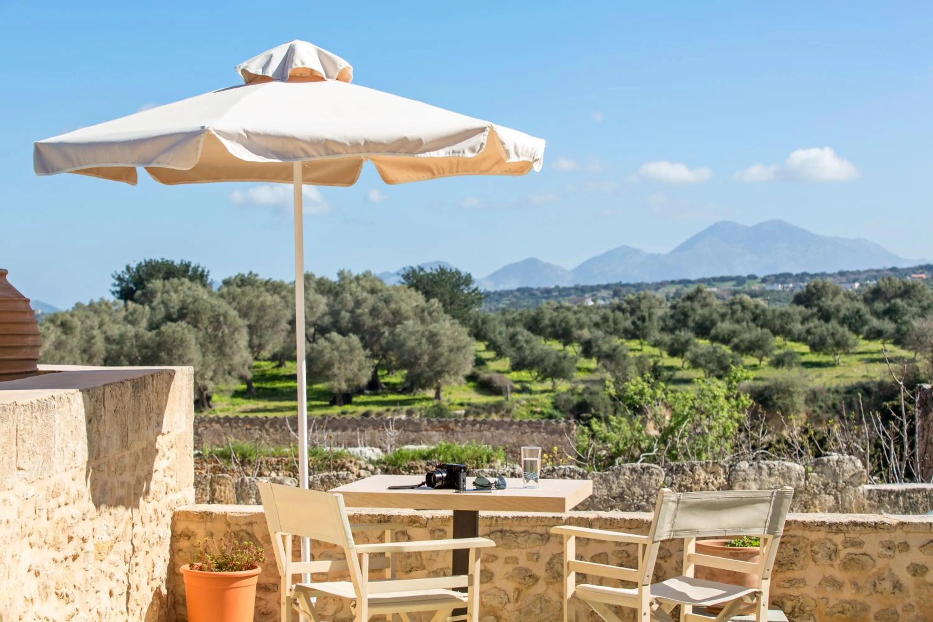 Balcony/Terrace in Kapsaliana Village Hotel